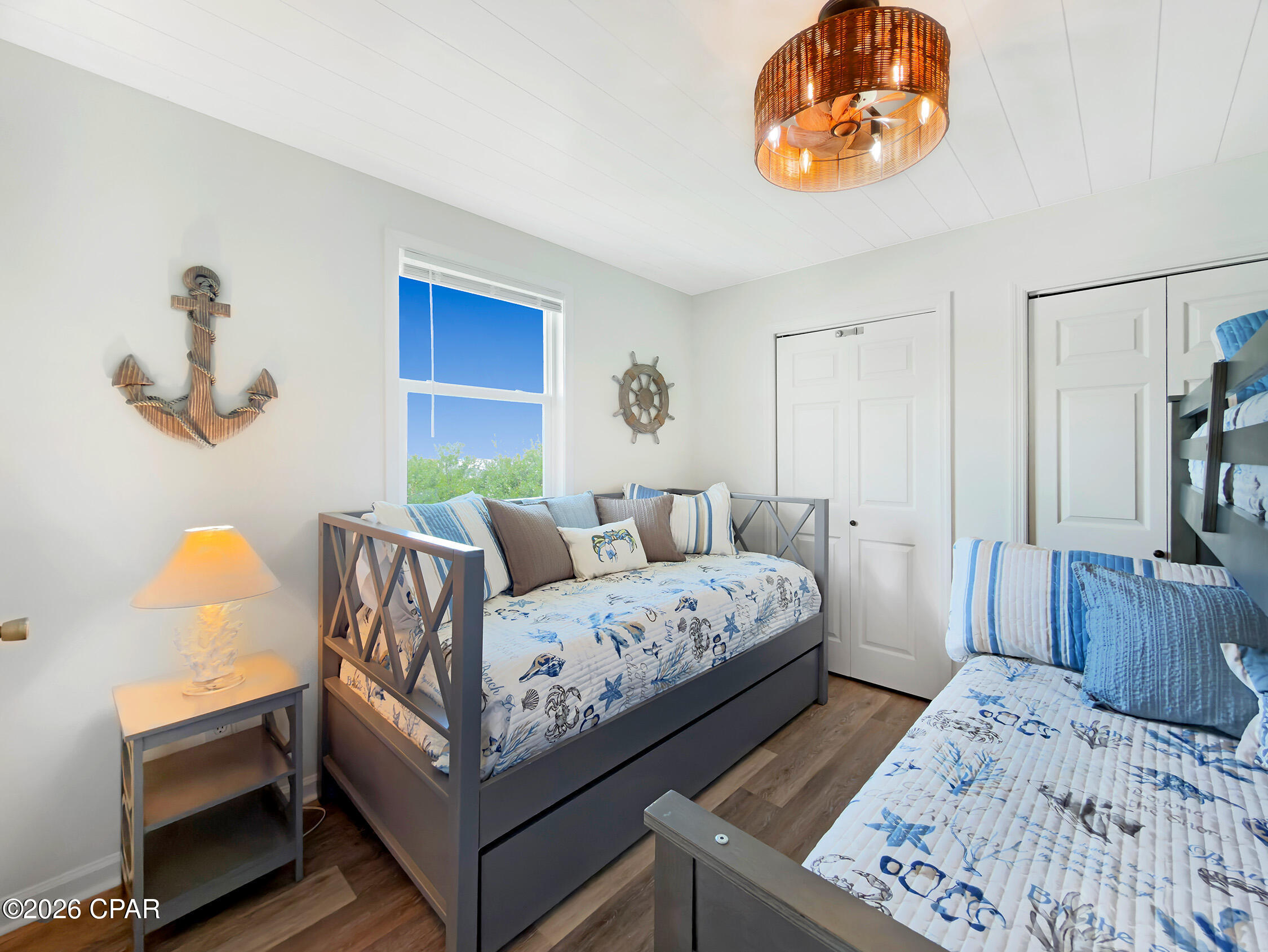 property viewer photo 43