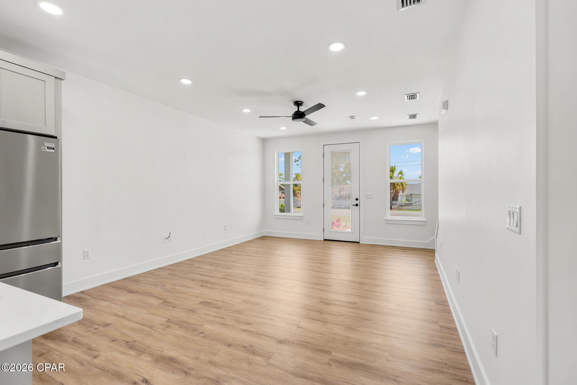 property viewer photo 8