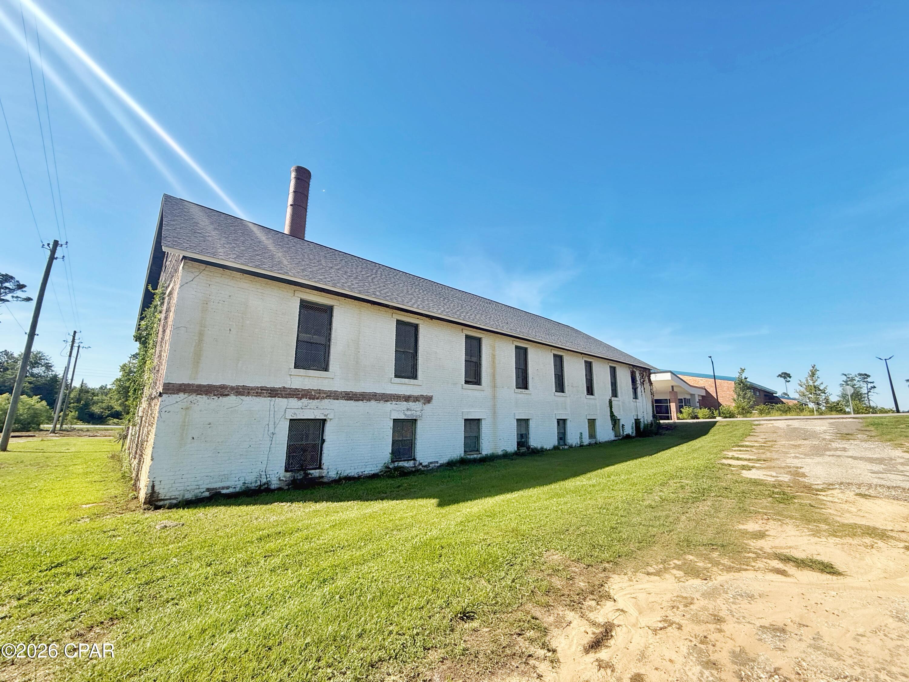 main property photo 14