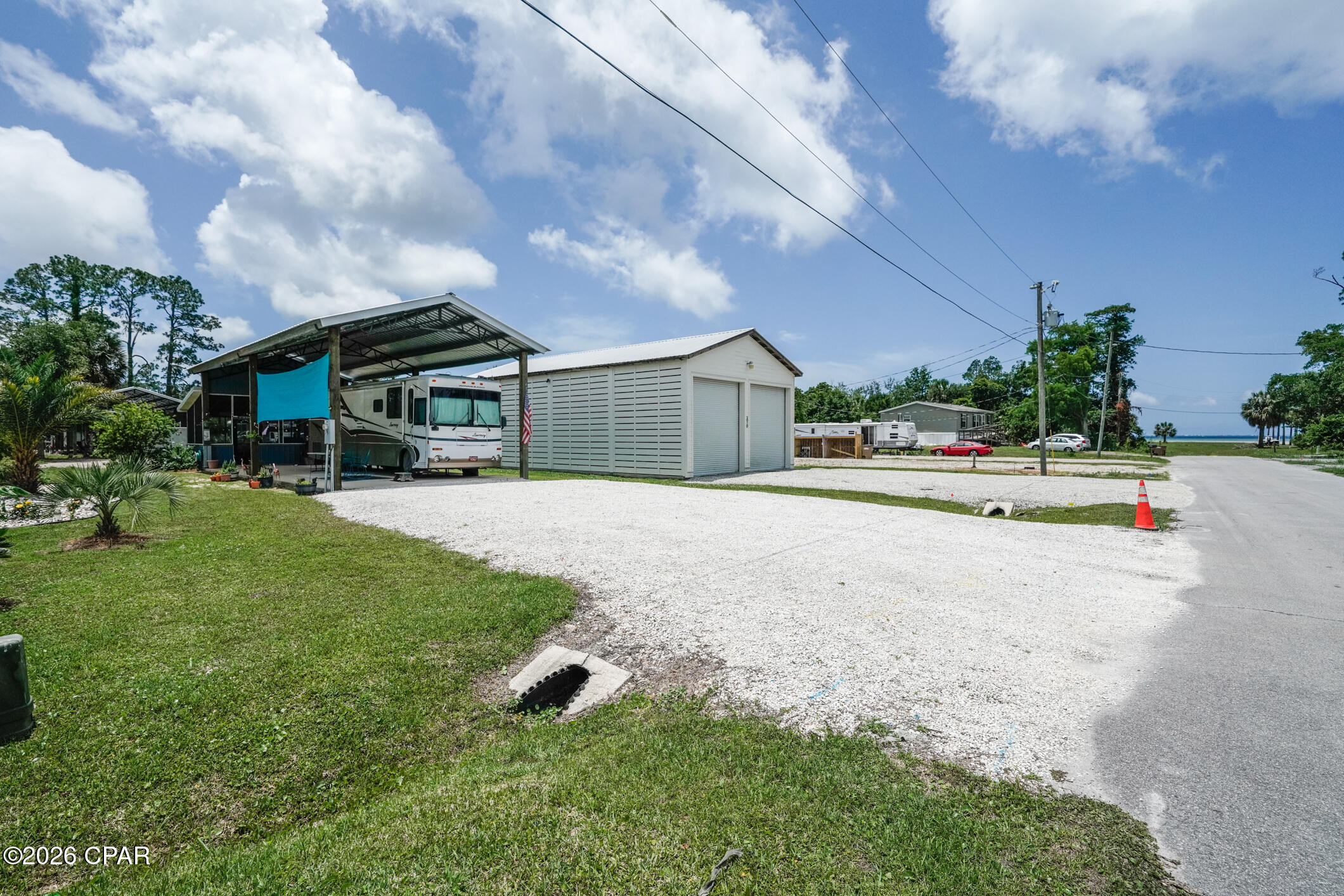 main property photo 26