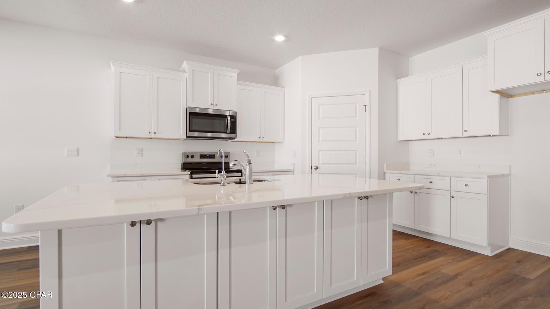 property viewer photo 4