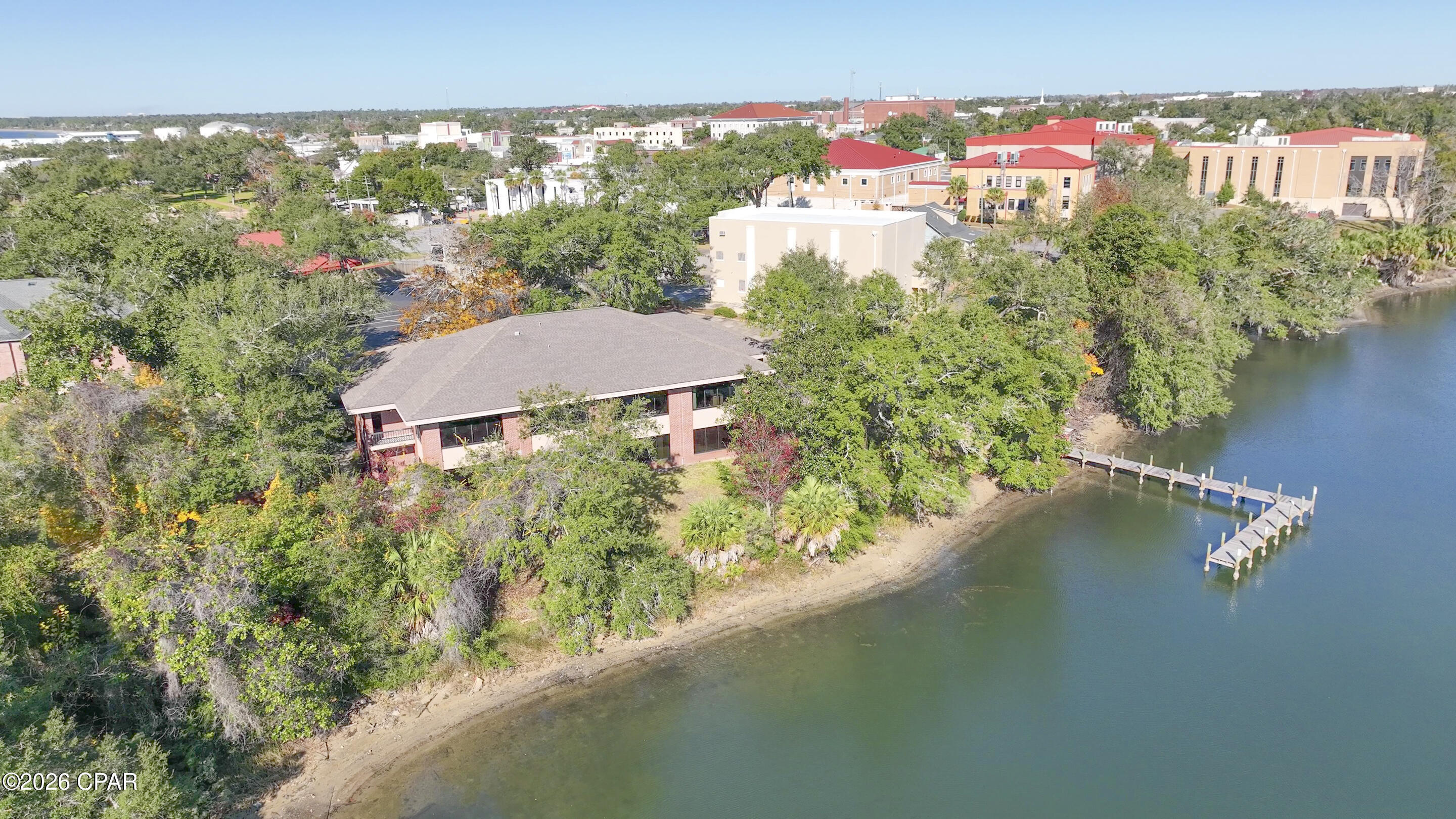 main property photo 11
