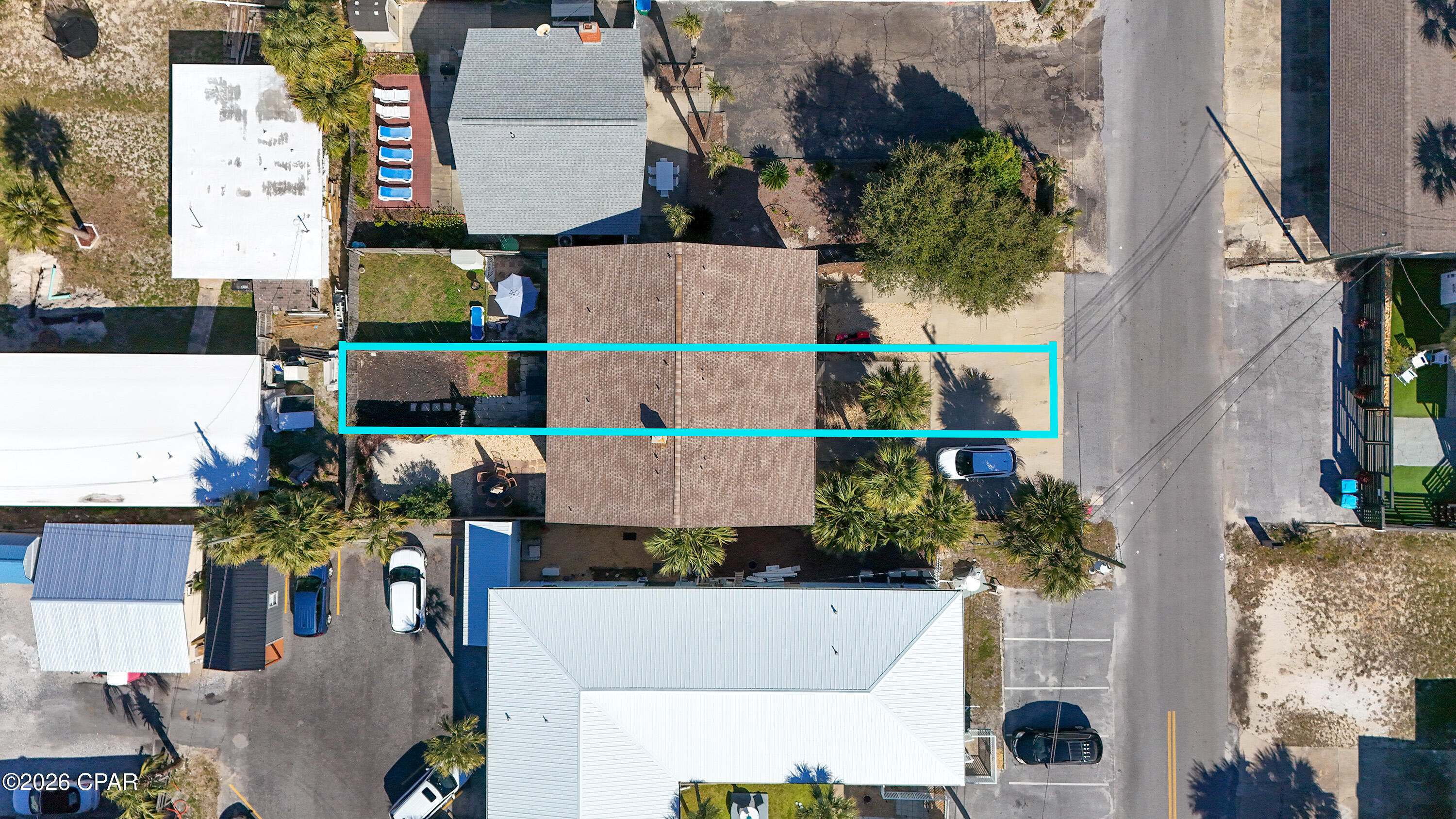 main property photo 37