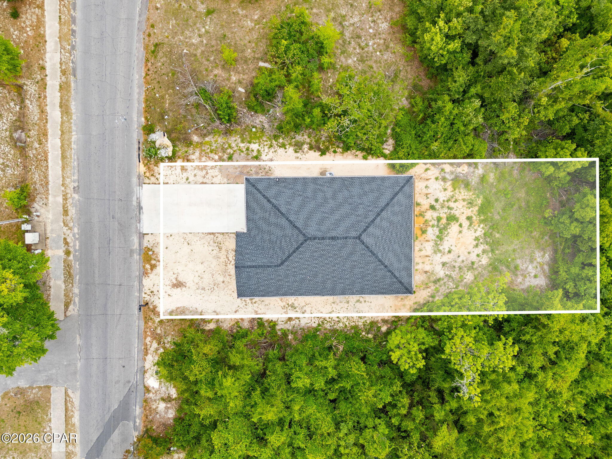 main property photo 32