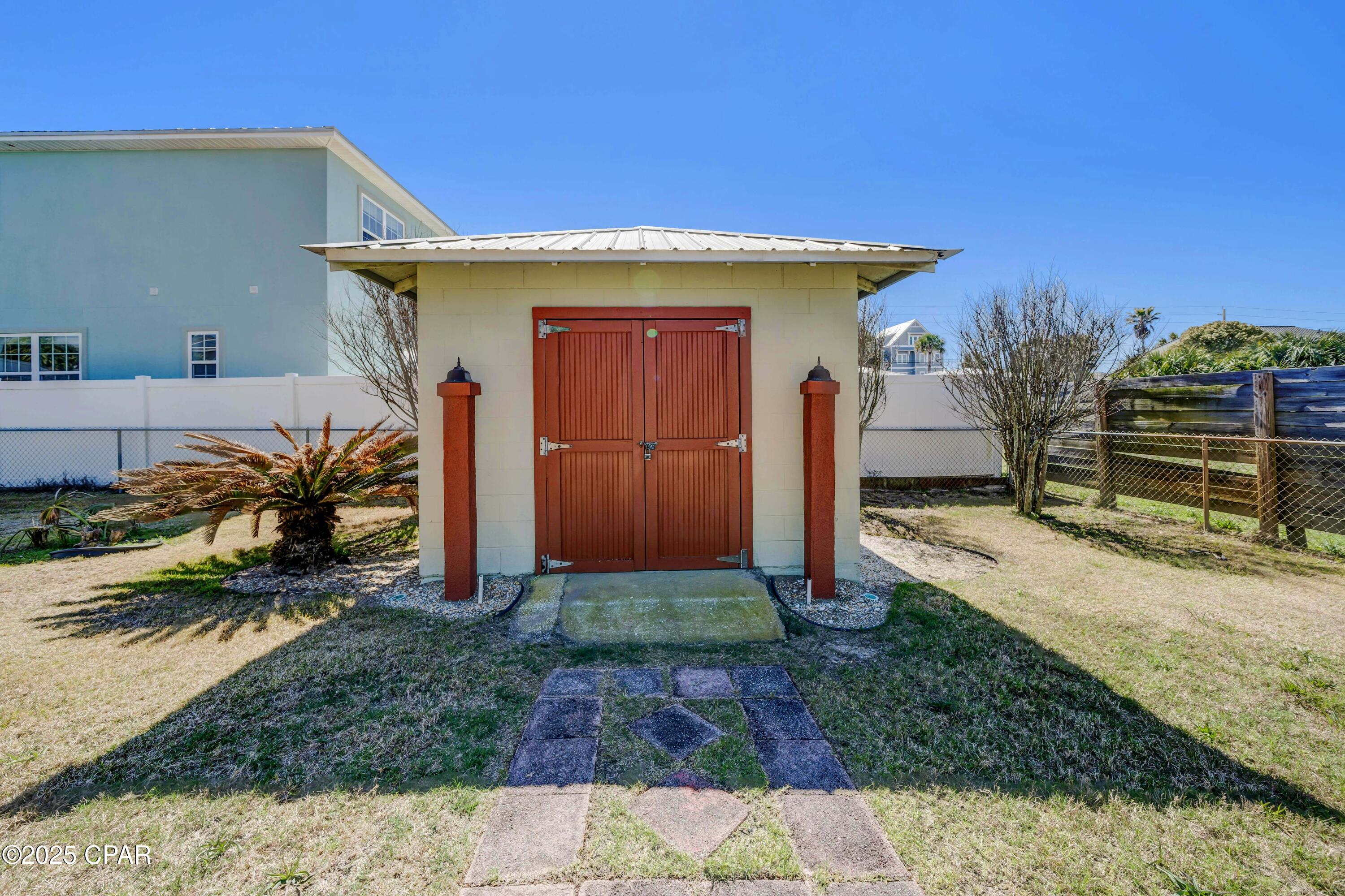 main property photo 43