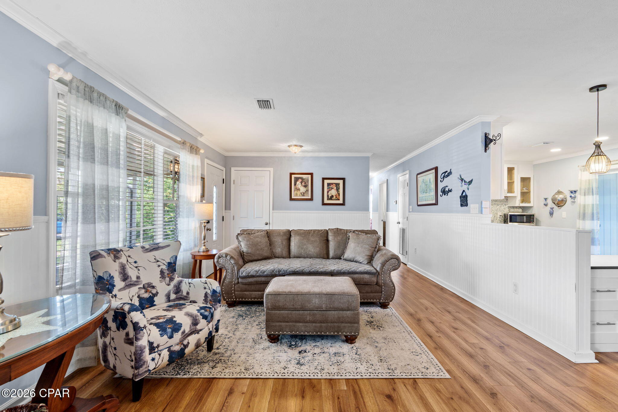 property viewer photo 4