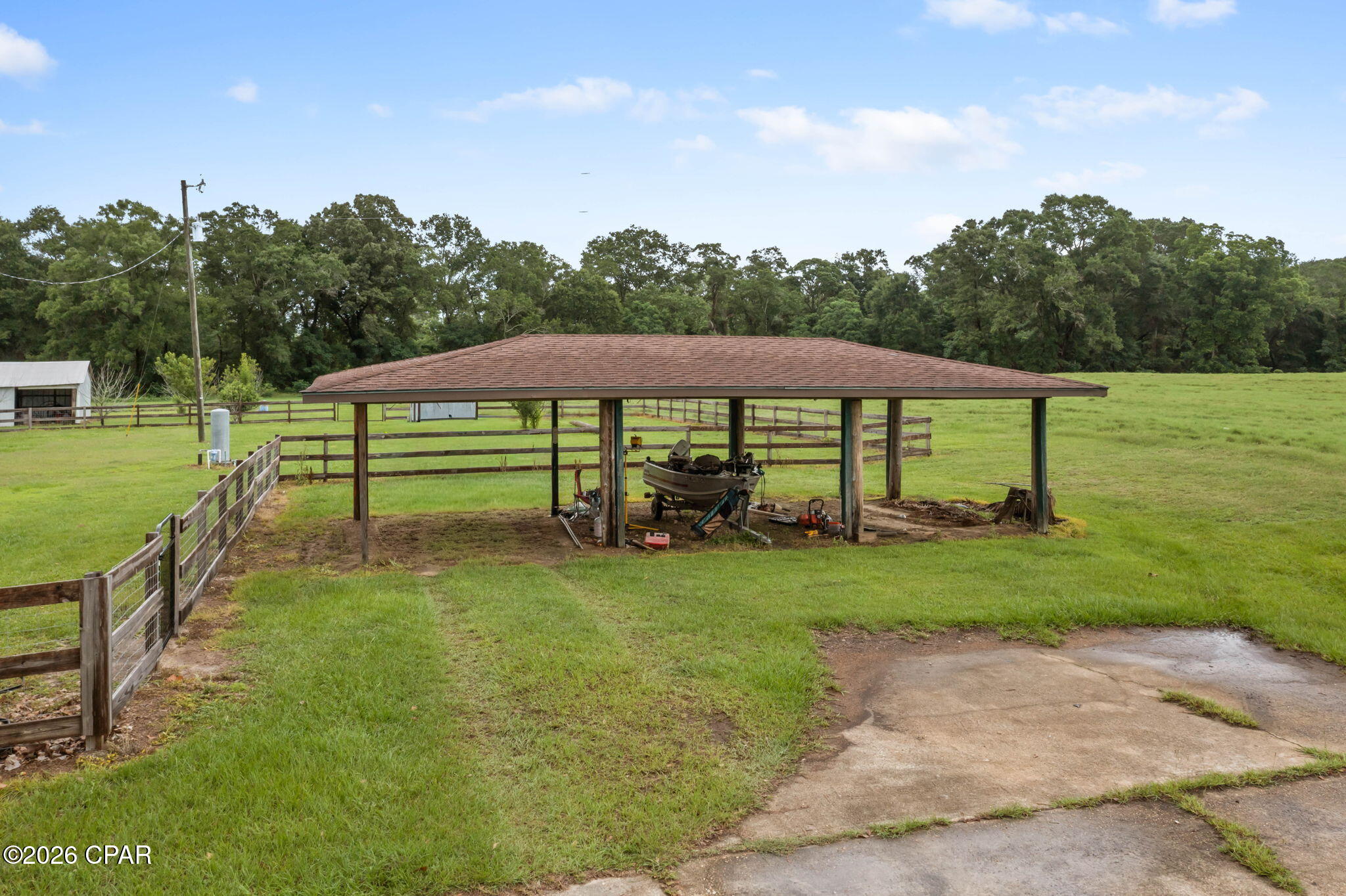 main property photo 23