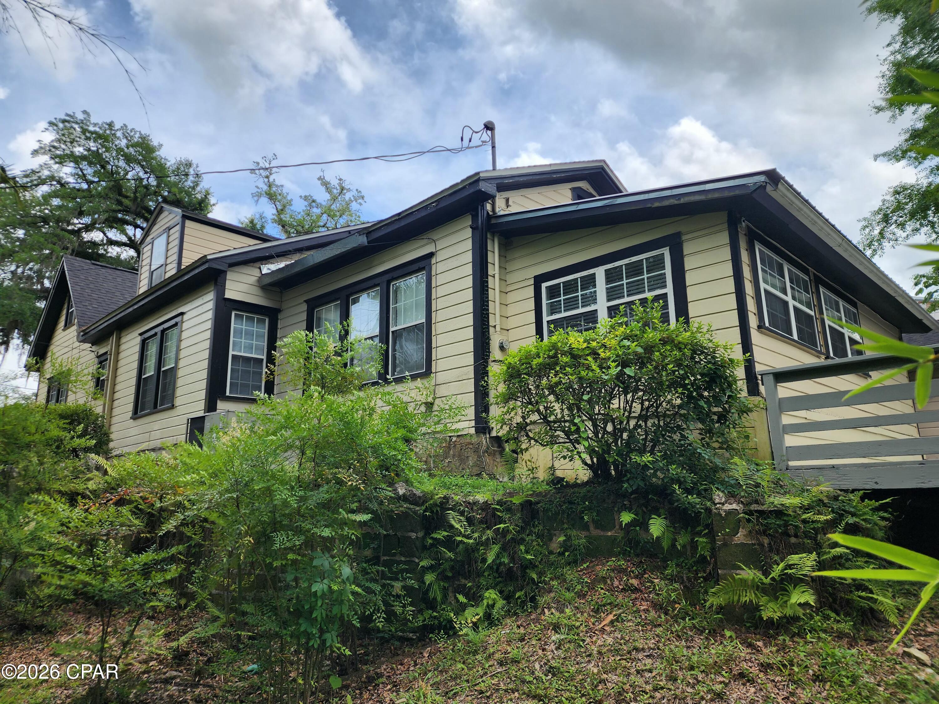 main property photo 37