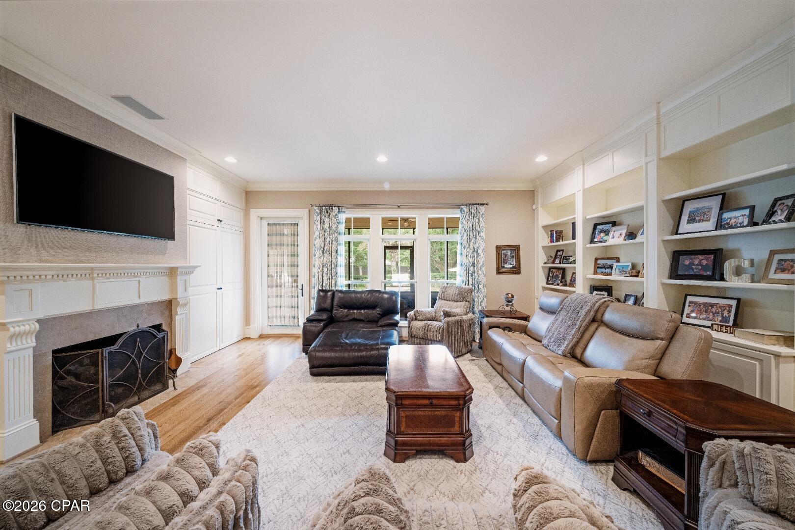 main property photo 12