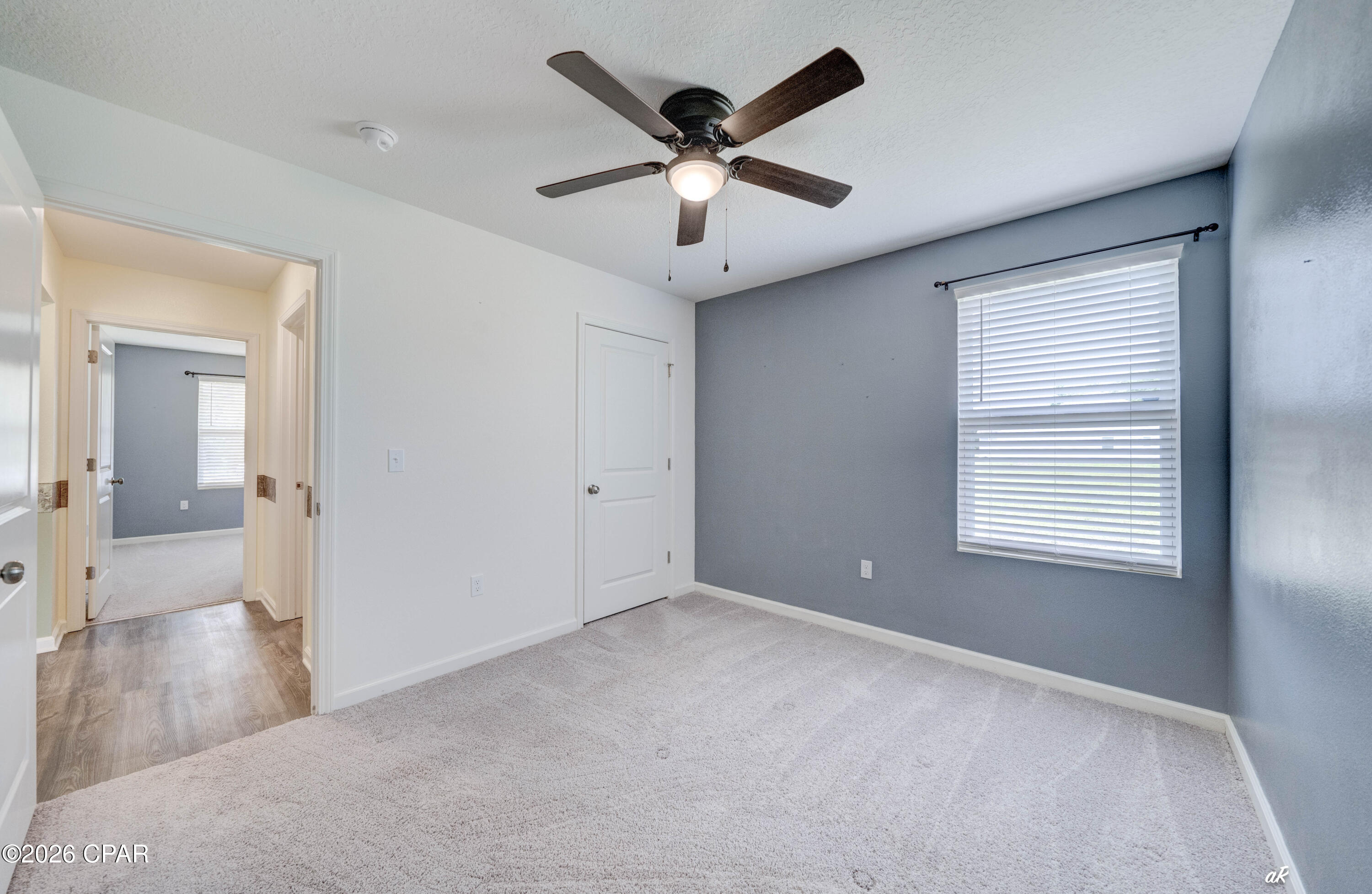 property viewer photo 17