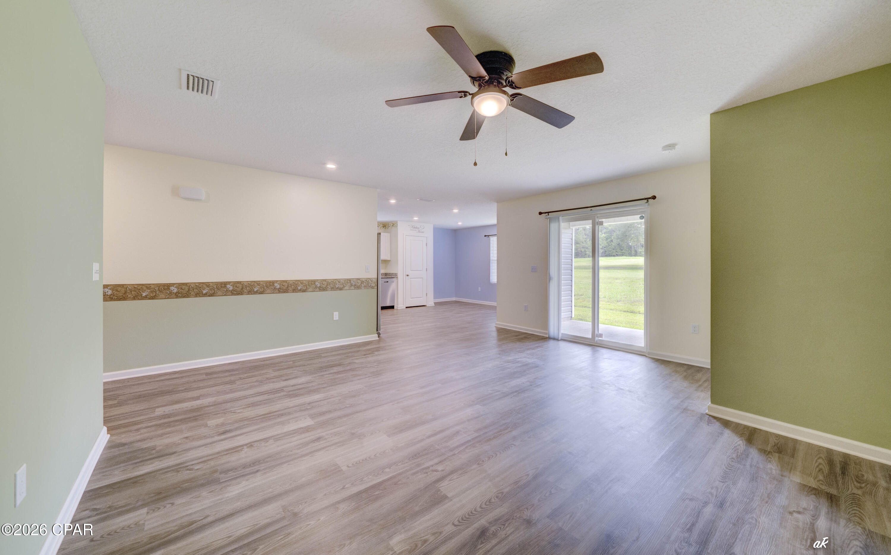 property viewer photo 6
