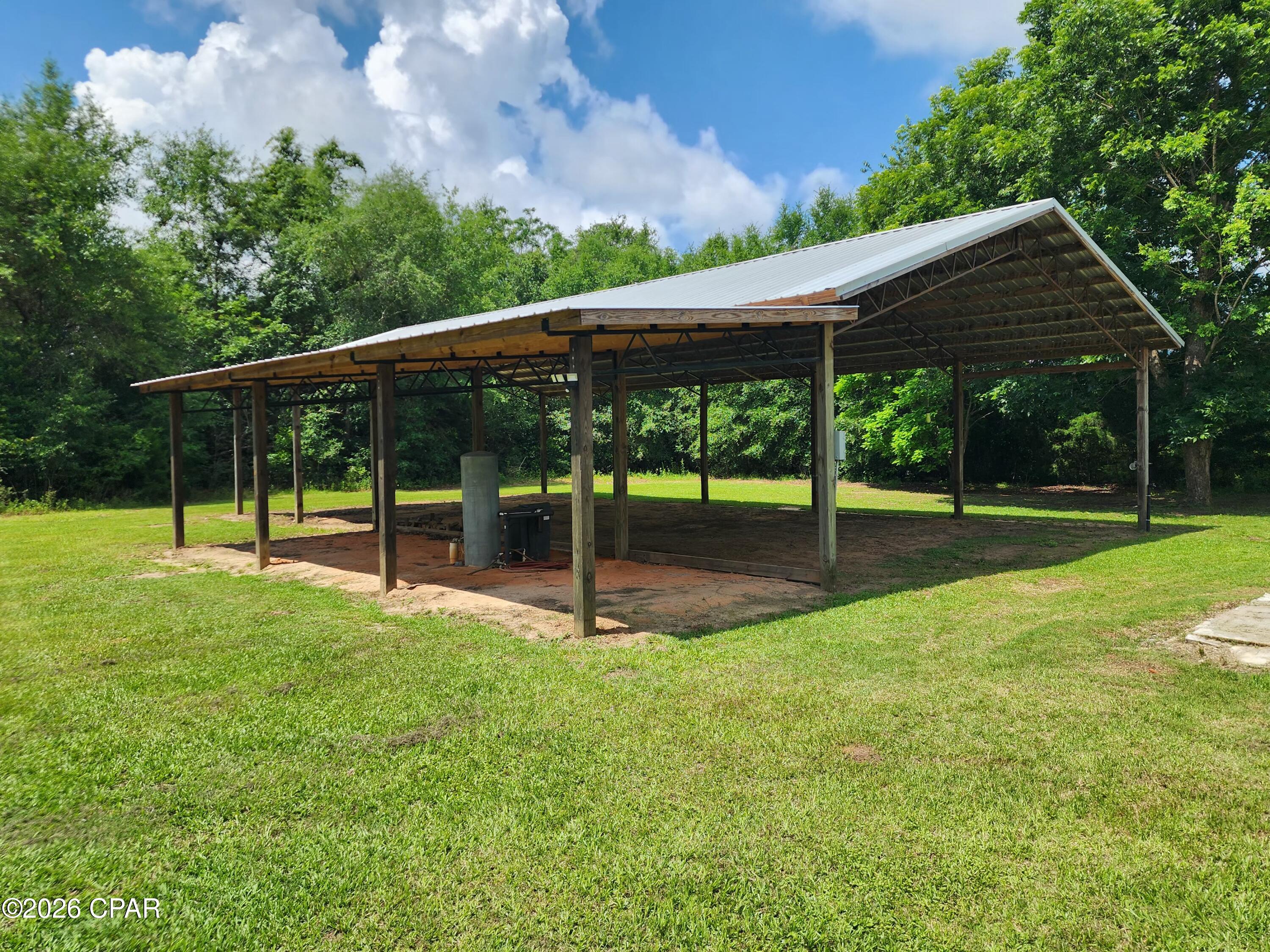 main property photo 45