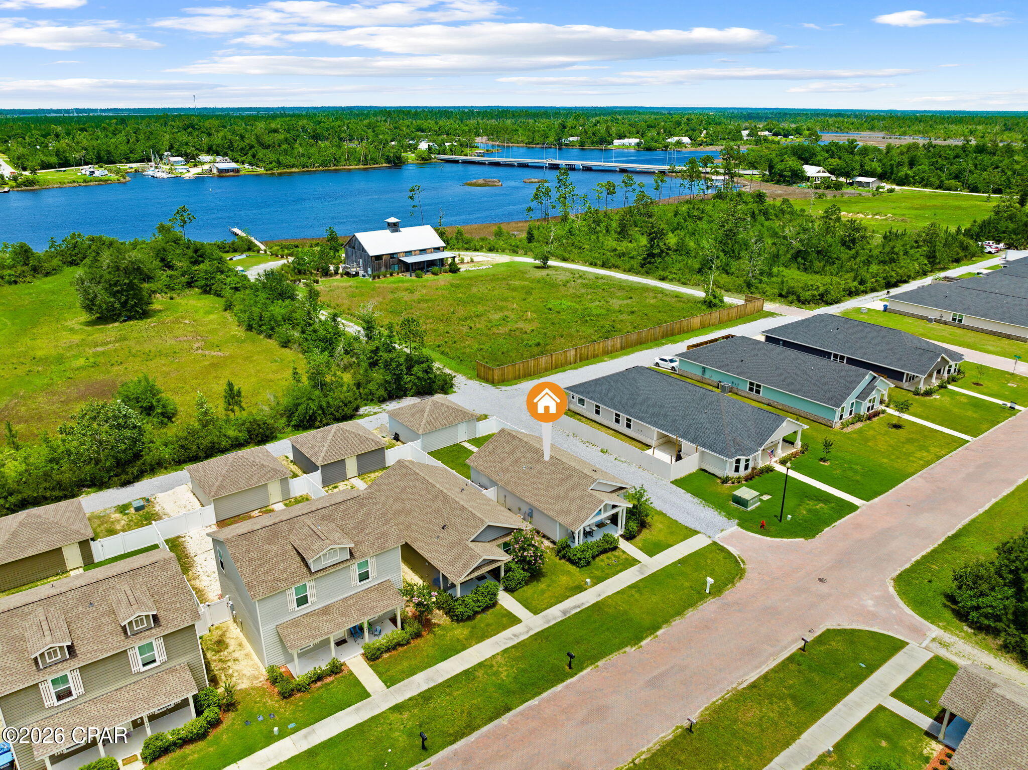 main property photo 40