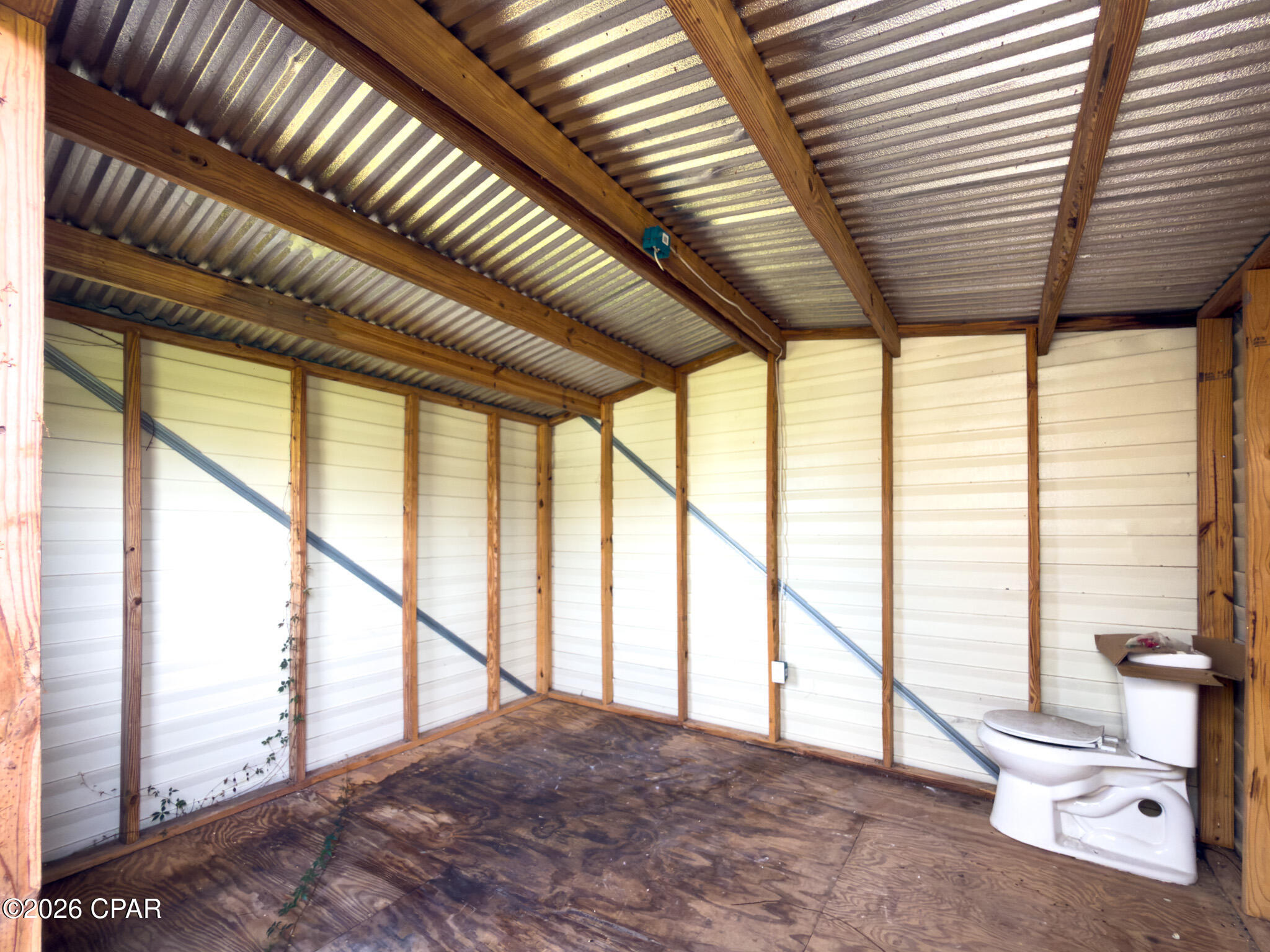 main property photo 25