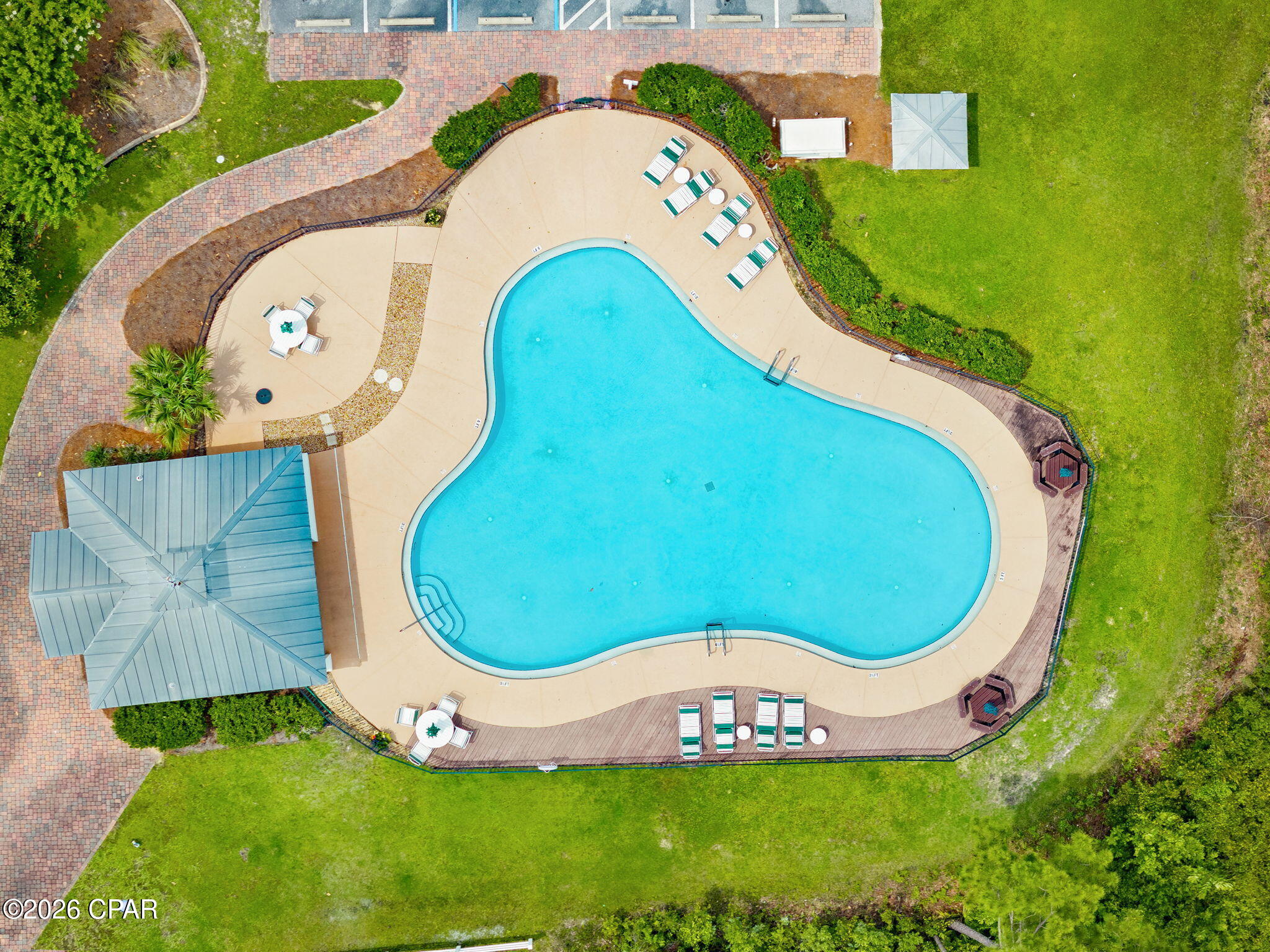 main property photo 15