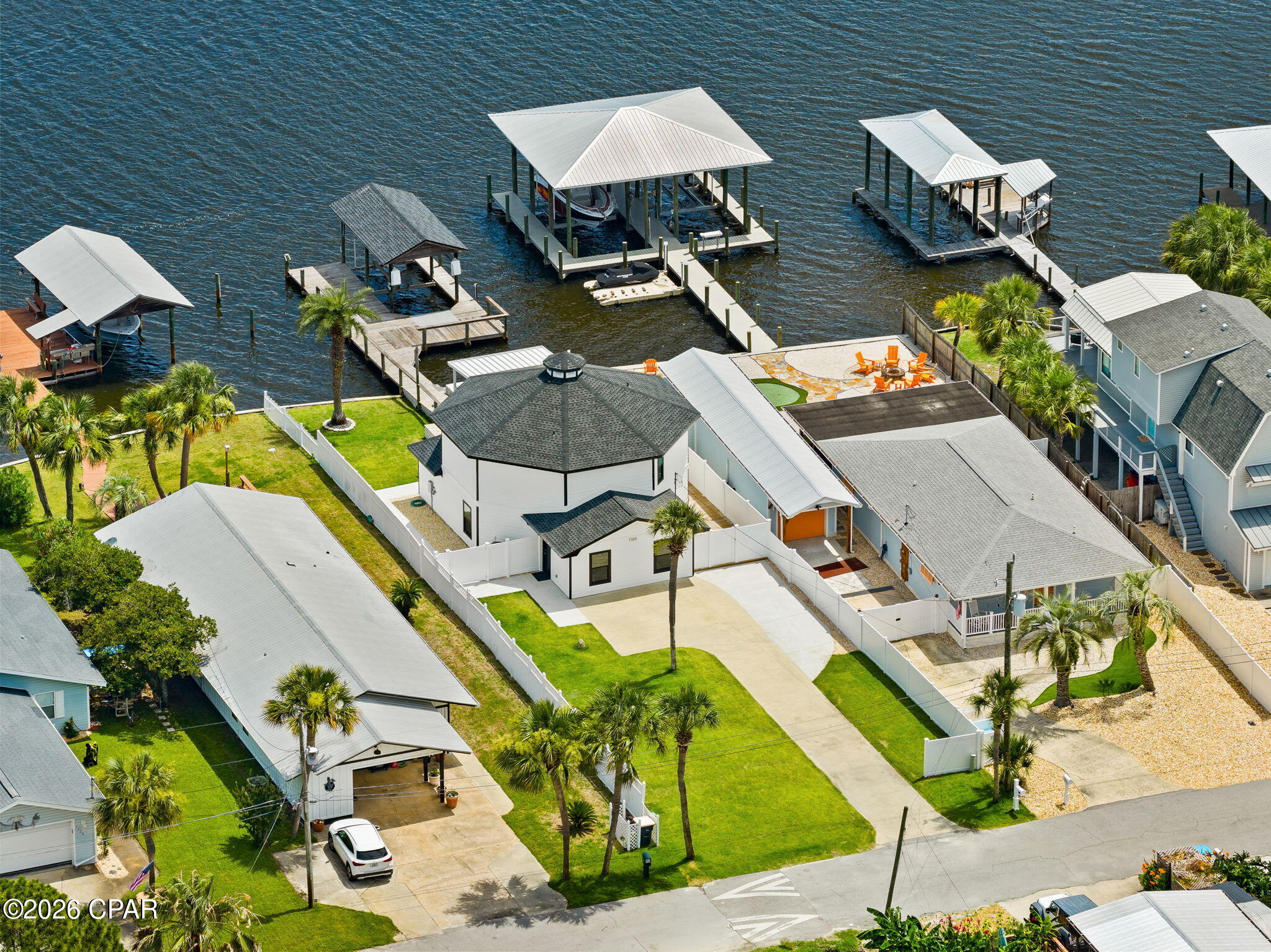 main property photo 45