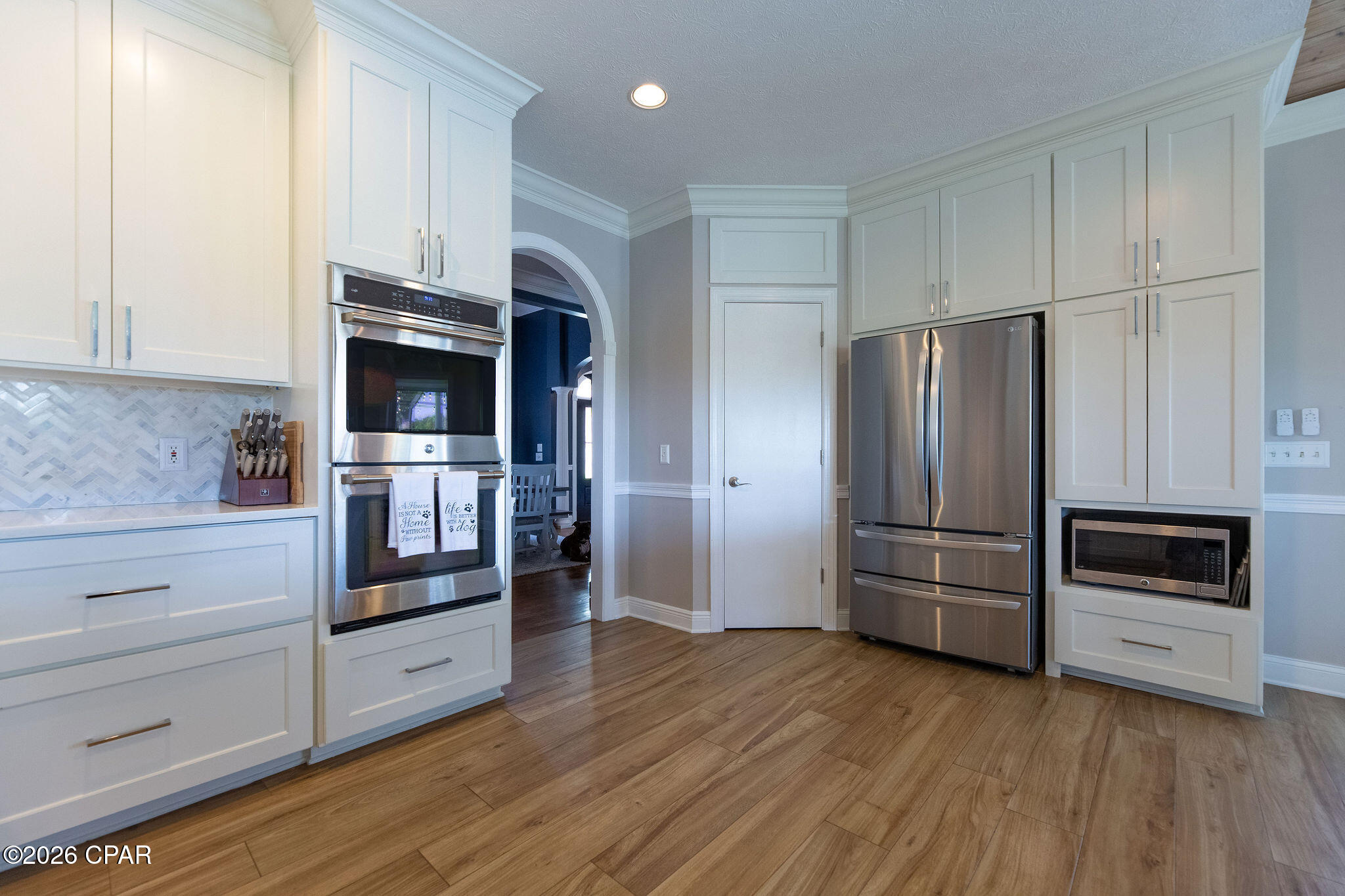 main property photo 20
