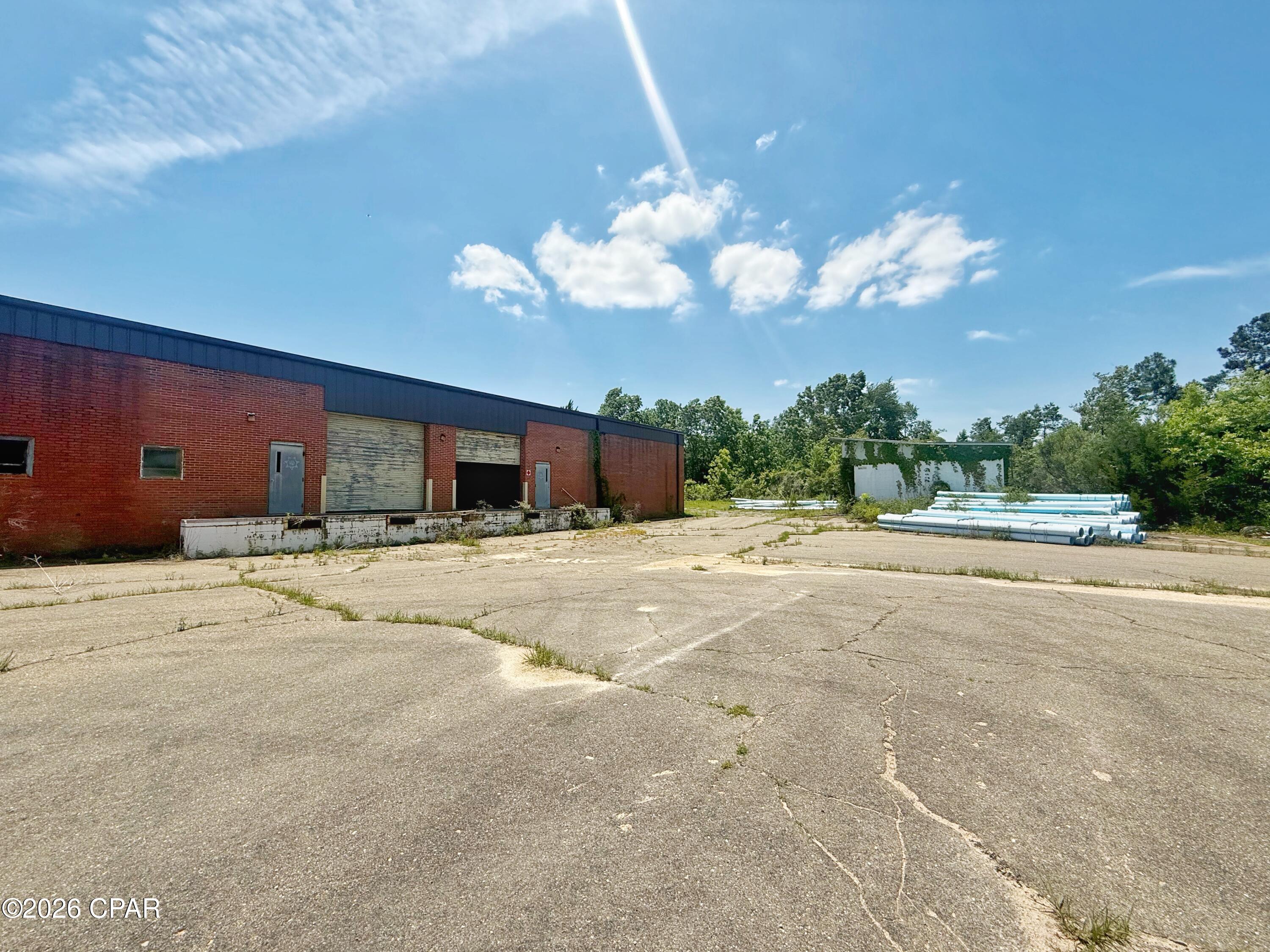 main property photo 16