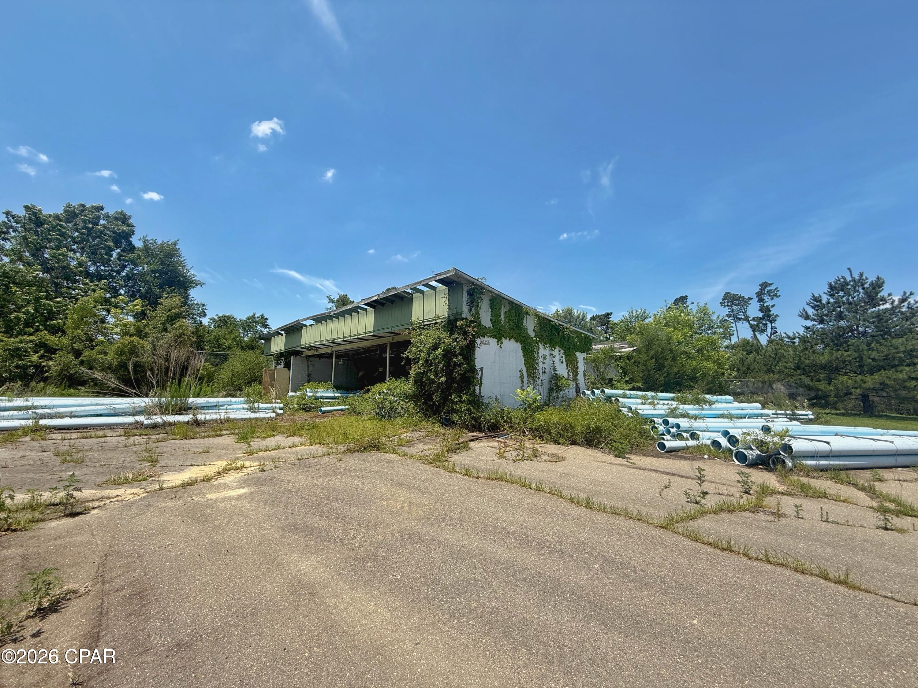 main property photo 17