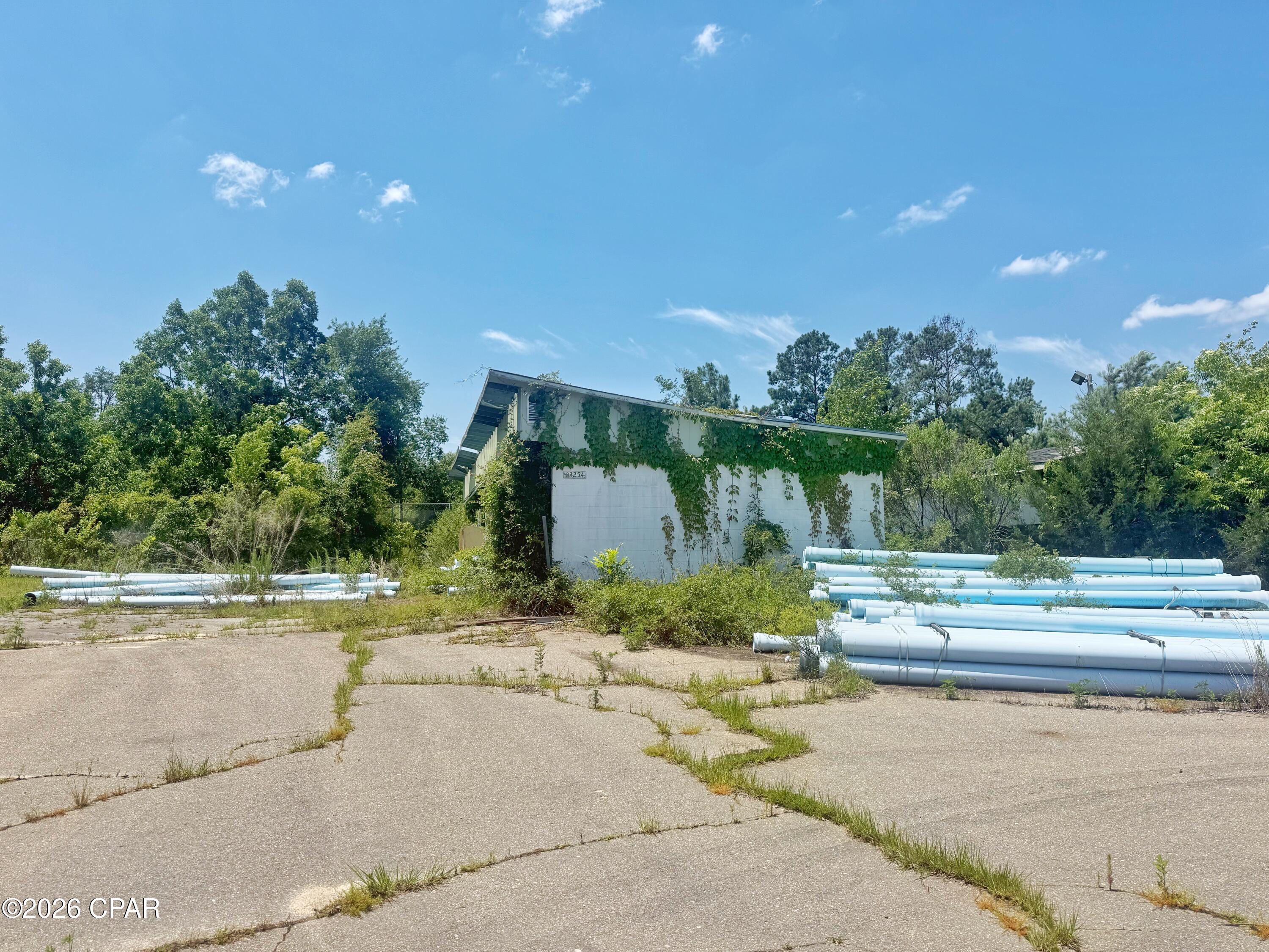 main property photo 19