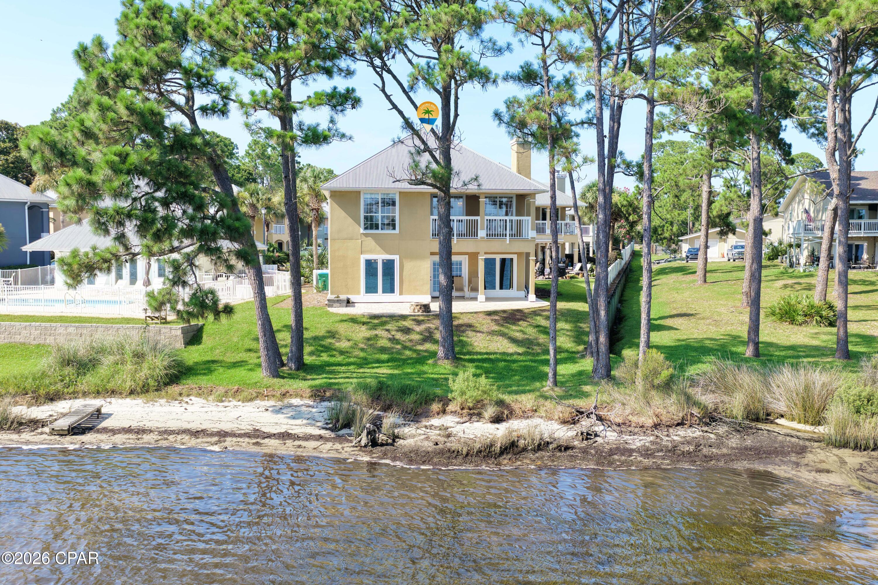 main property photo 23