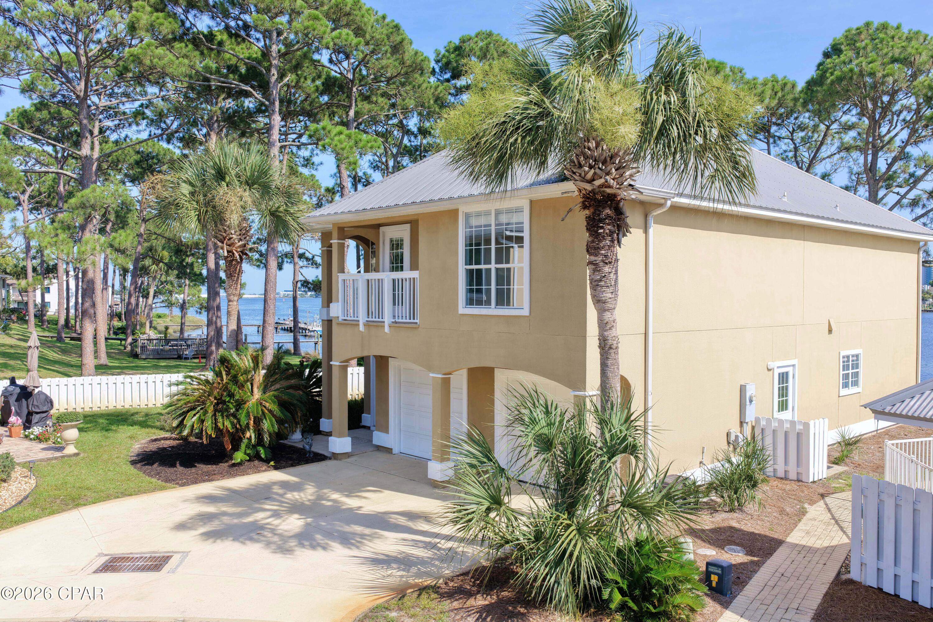 main property photo 40