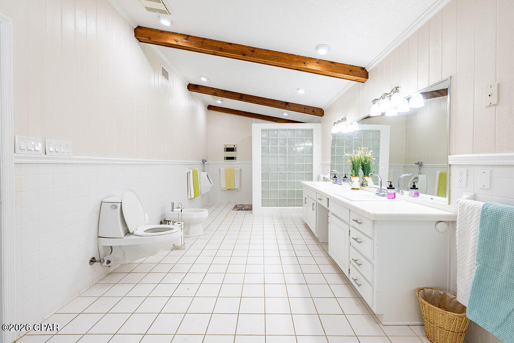 main property photo 72