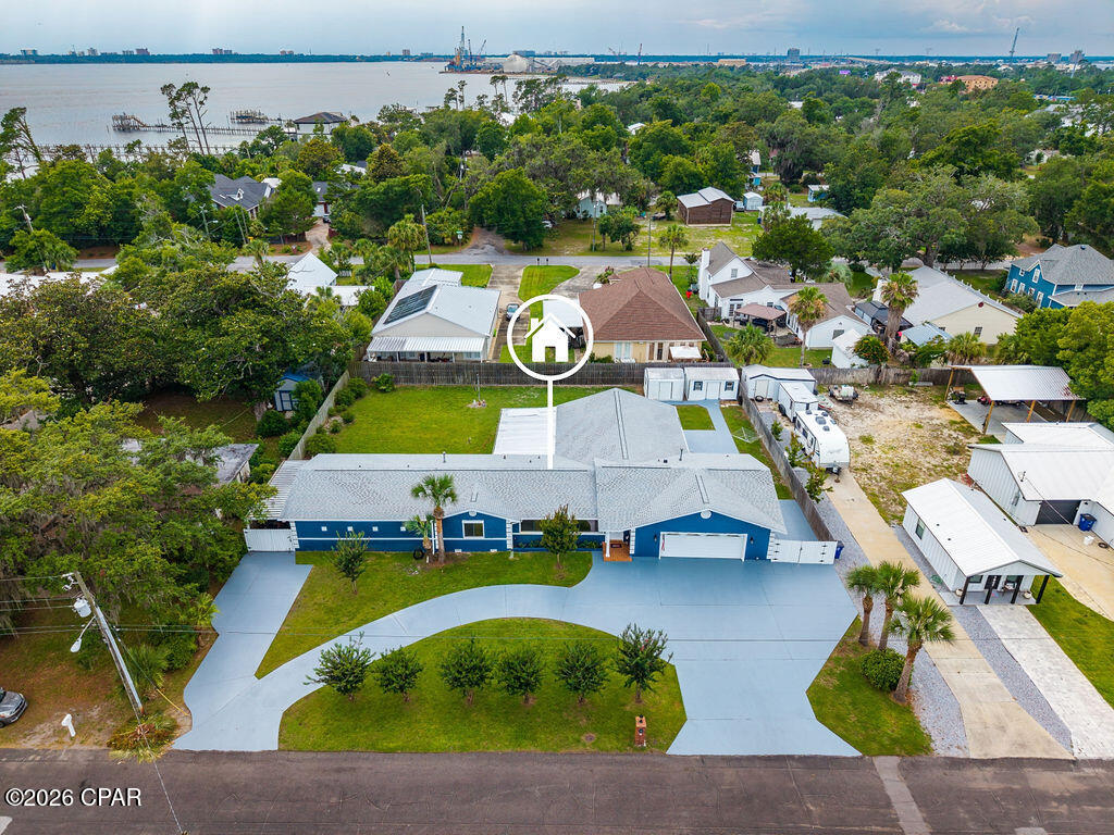 main property photo 8