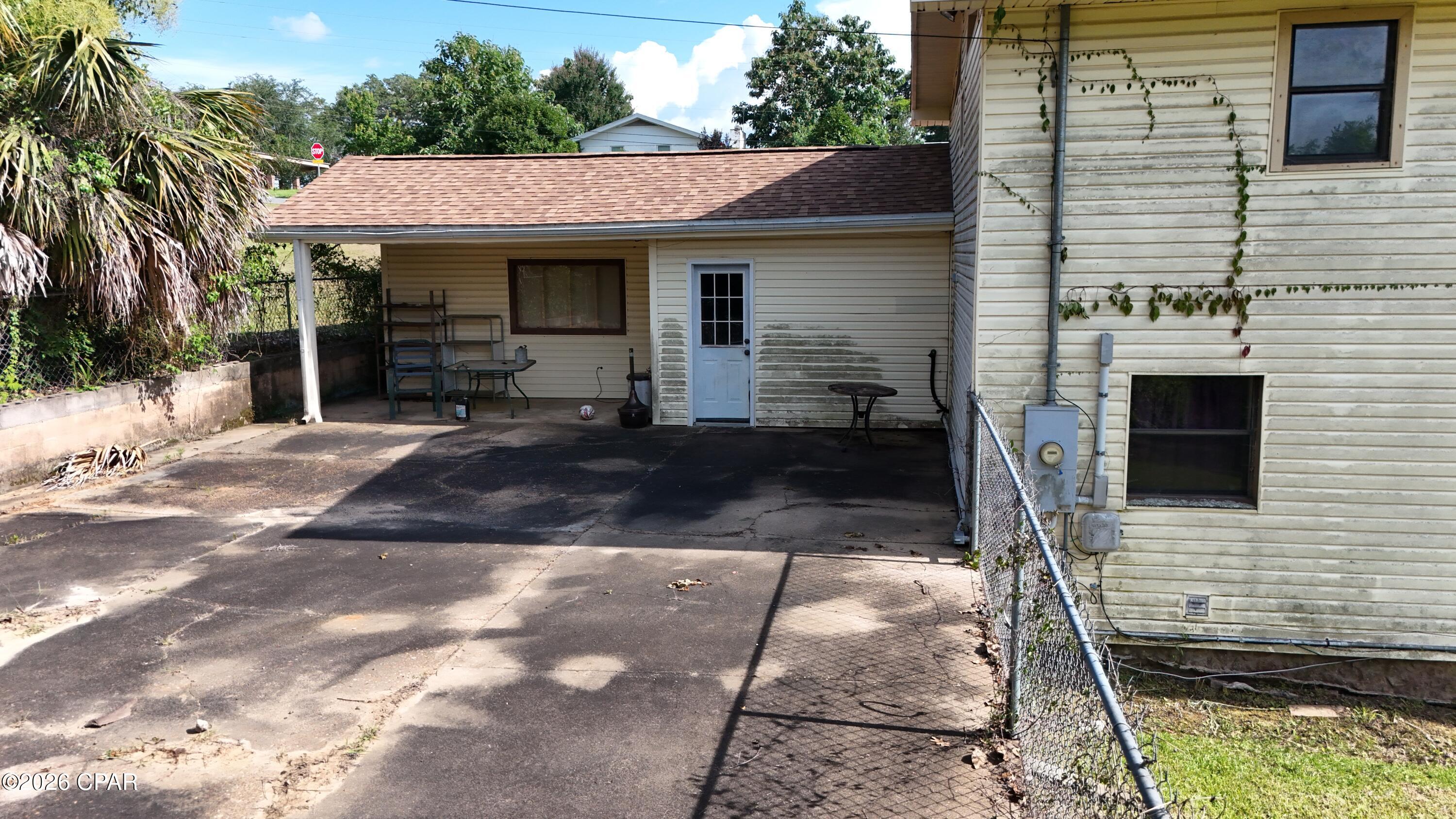 main property photo 27