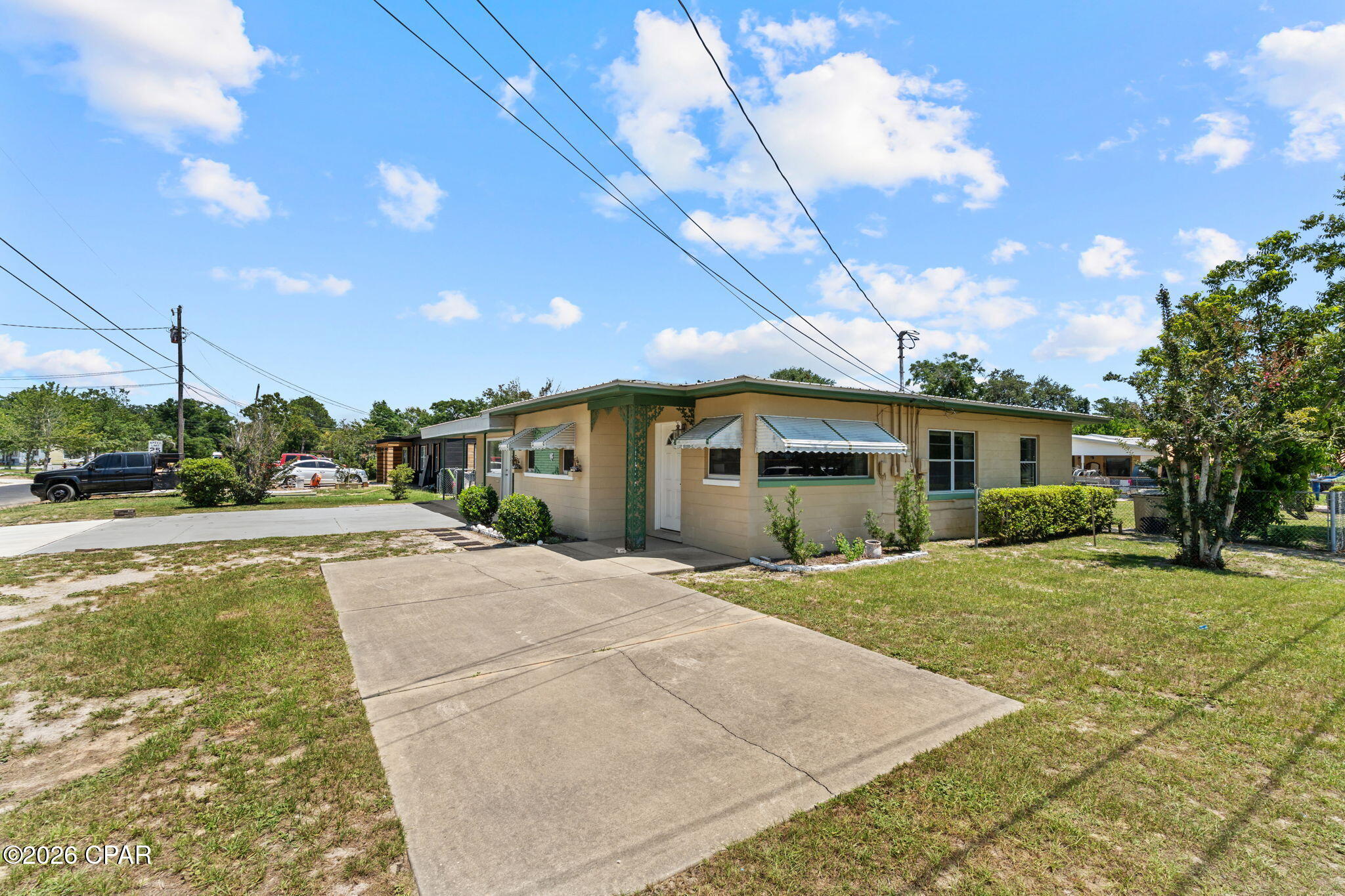 main property photo 33