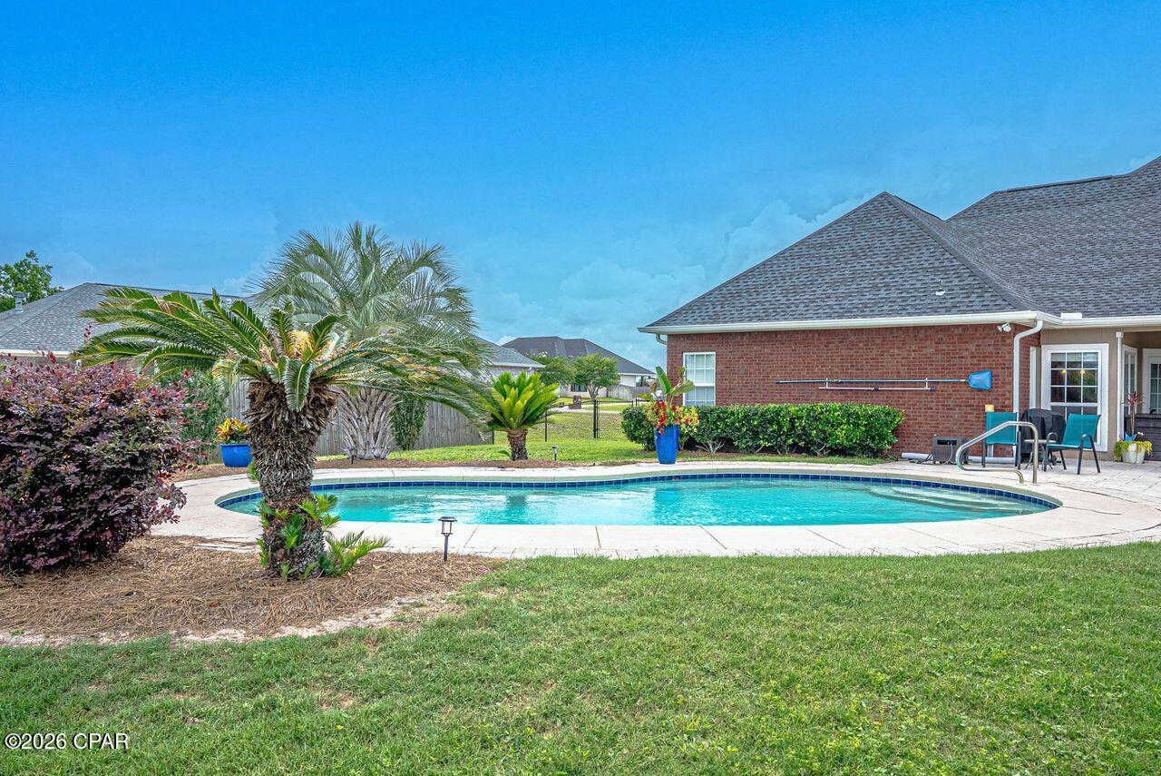 main property photo 47
