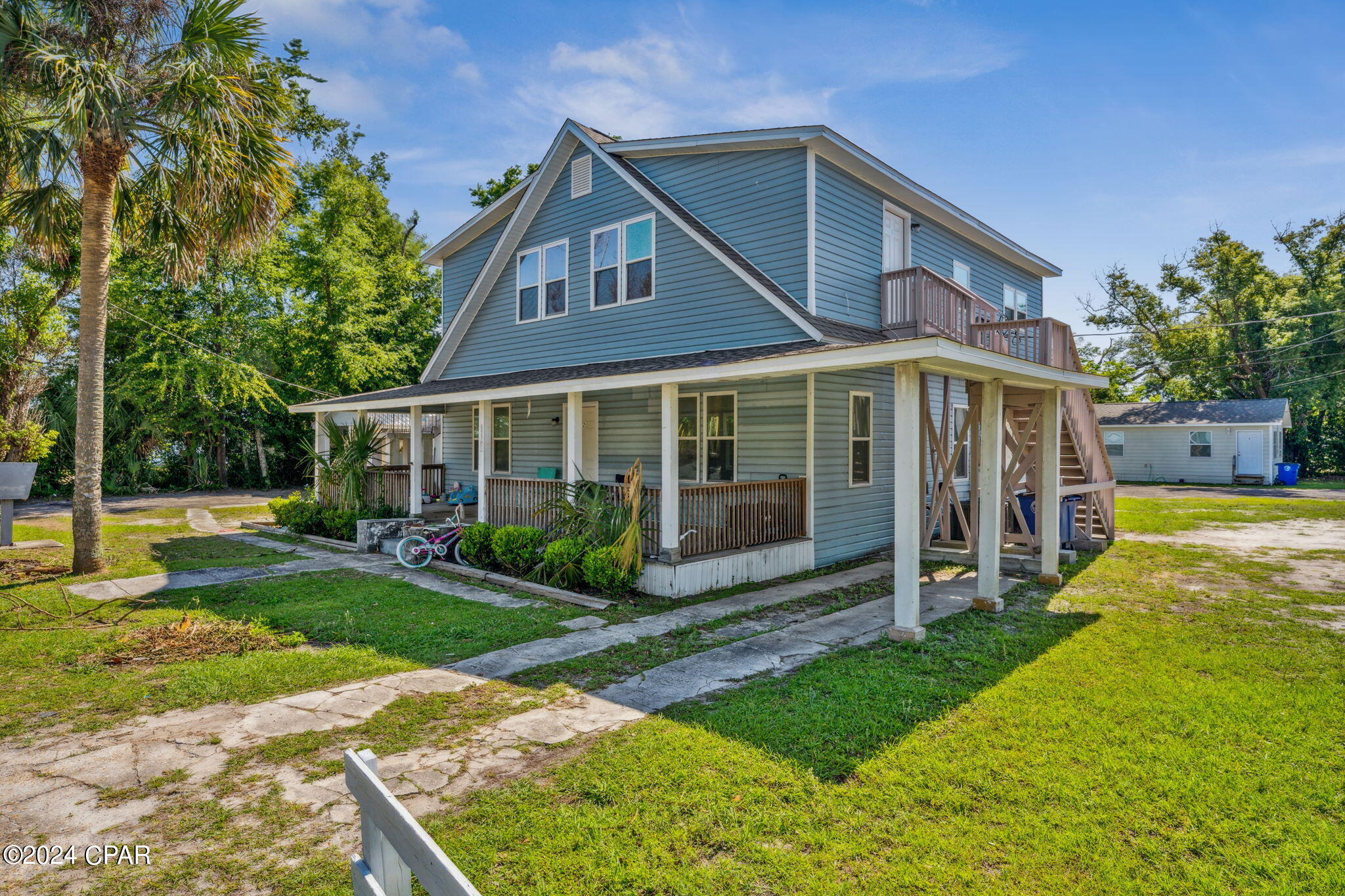 main property photo 6