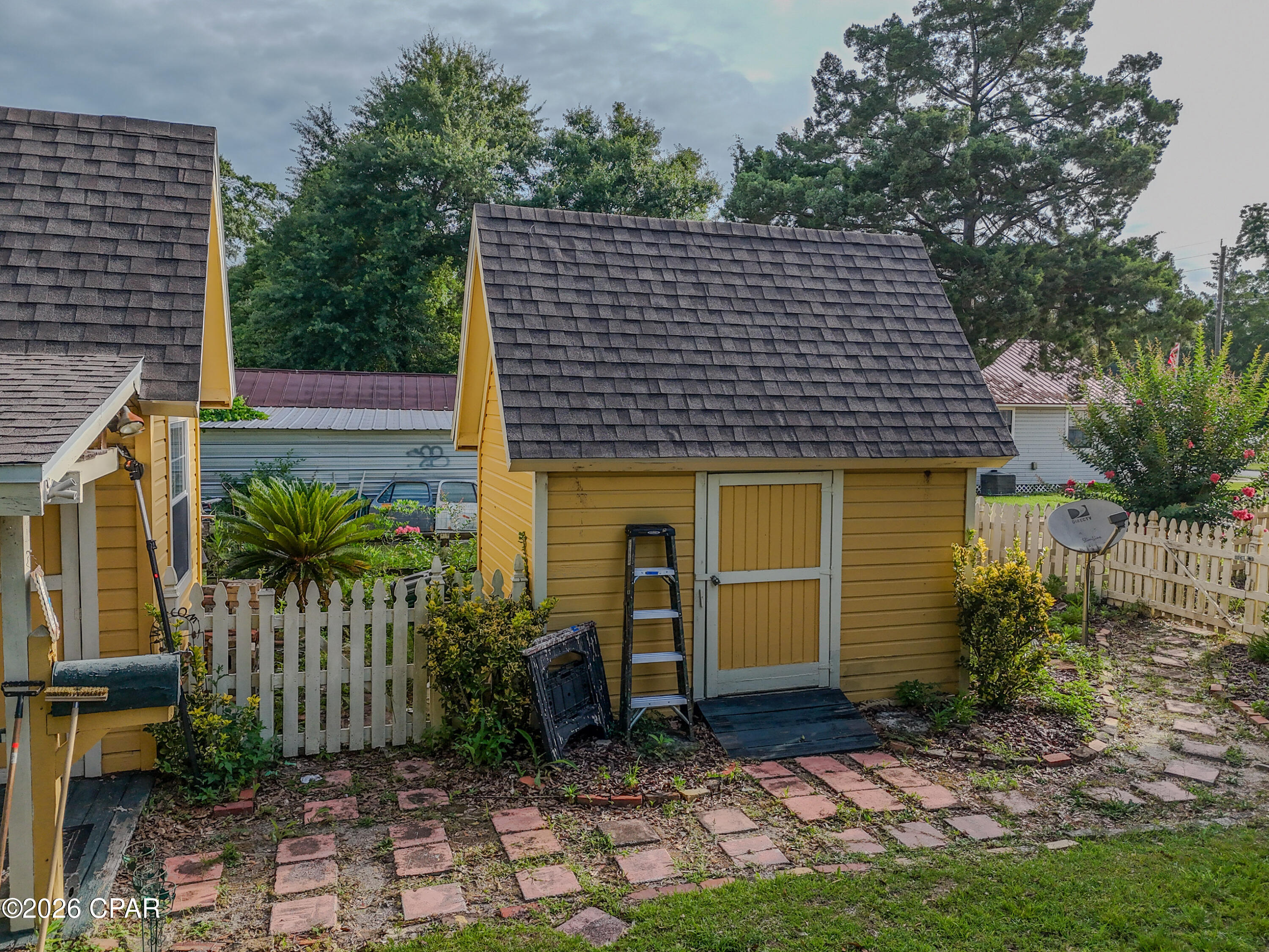 main property photo 48