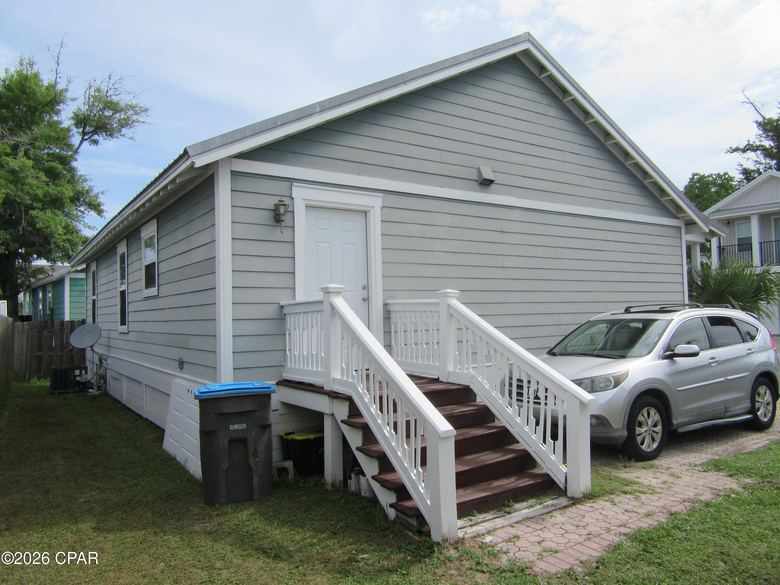 main property photo 31