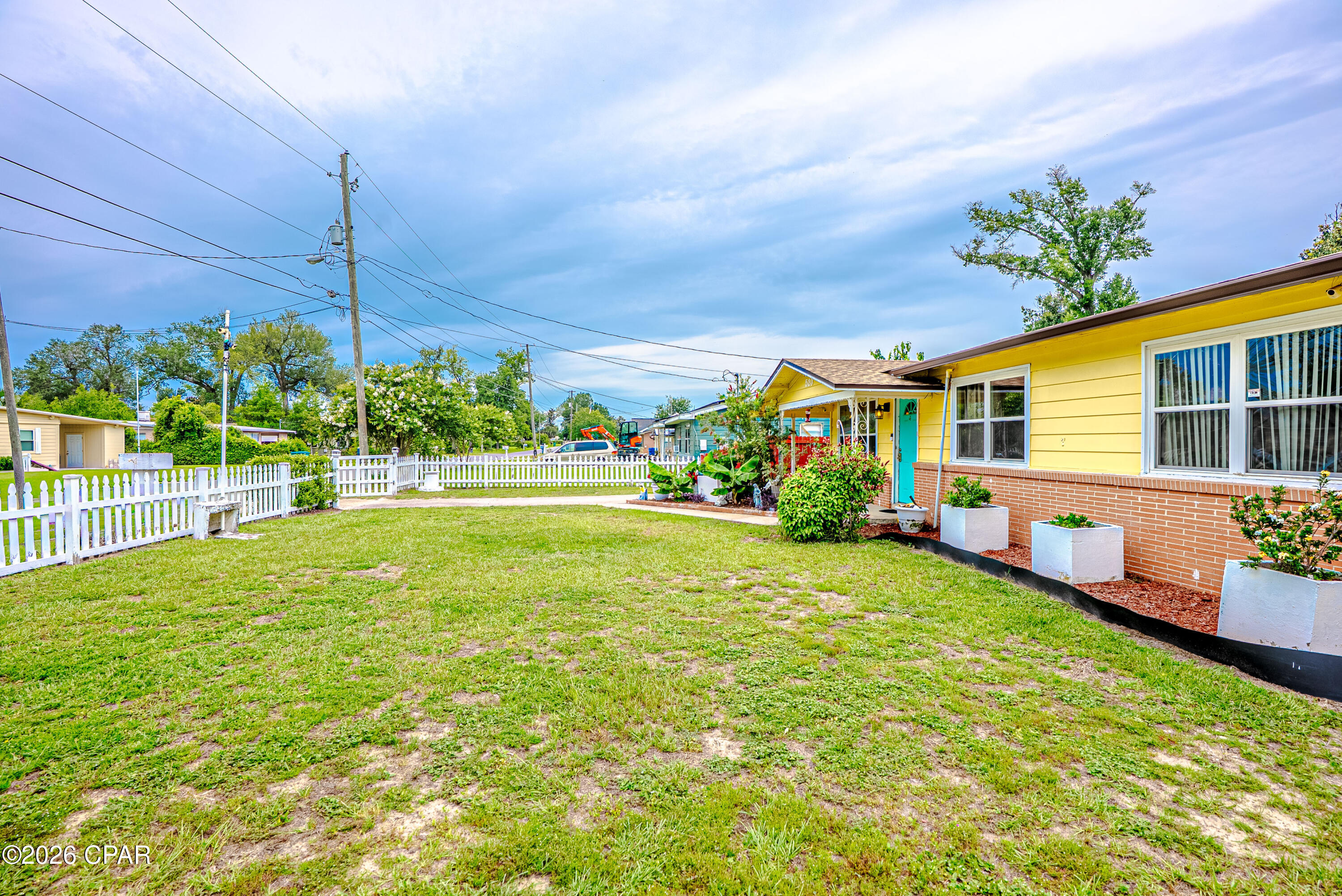 main property photo 36