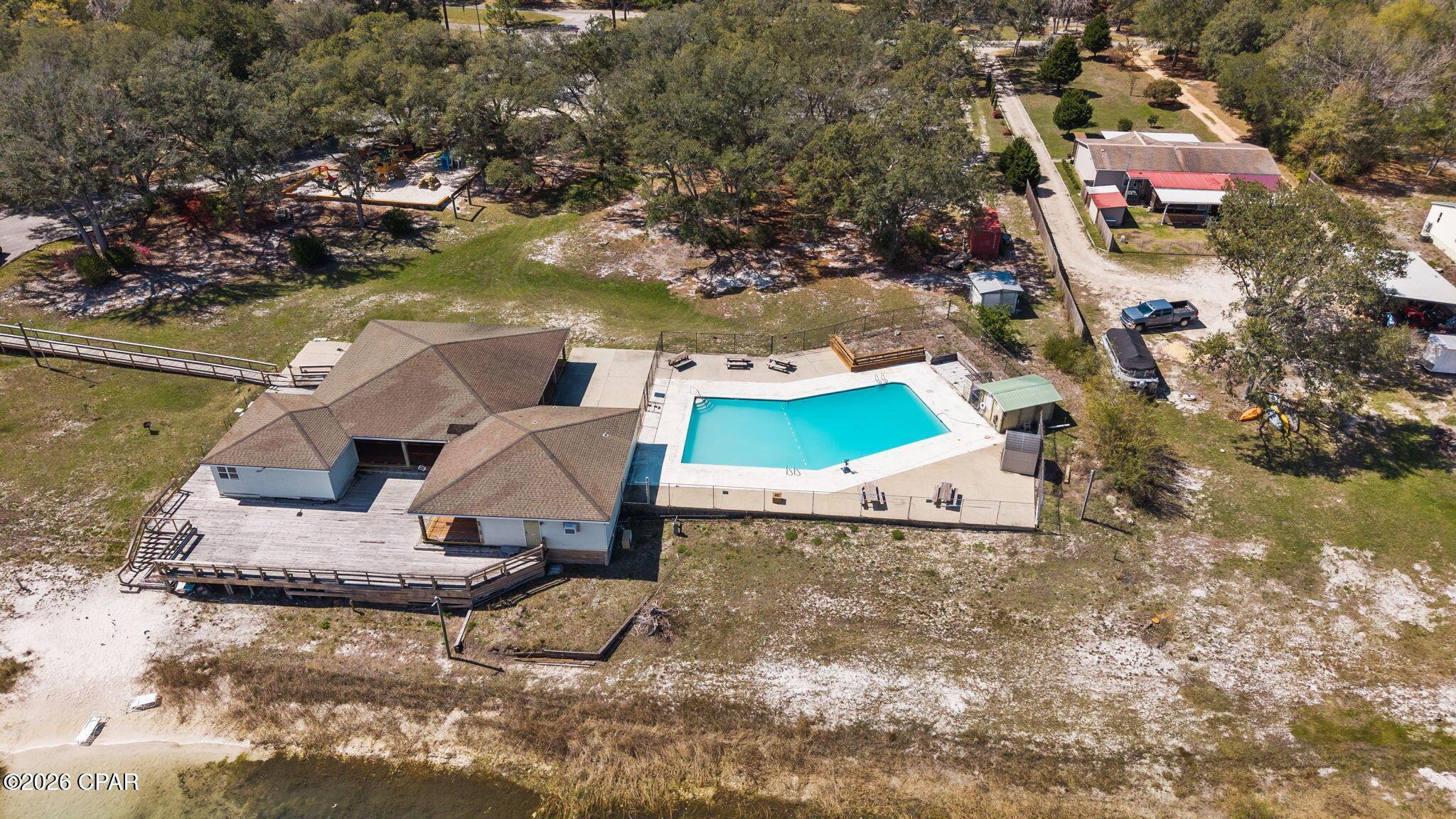 main property photo 25