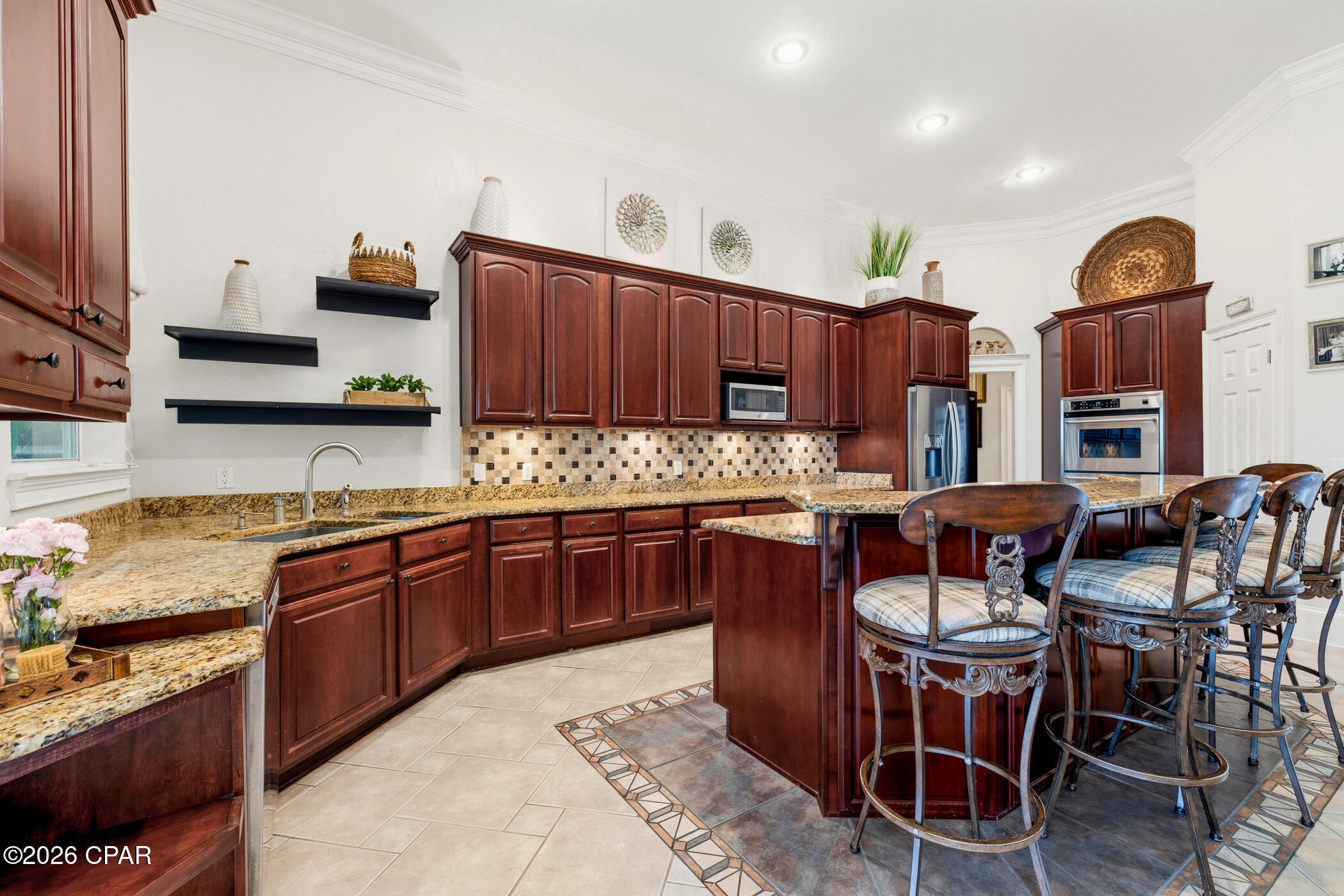 main property photo 18