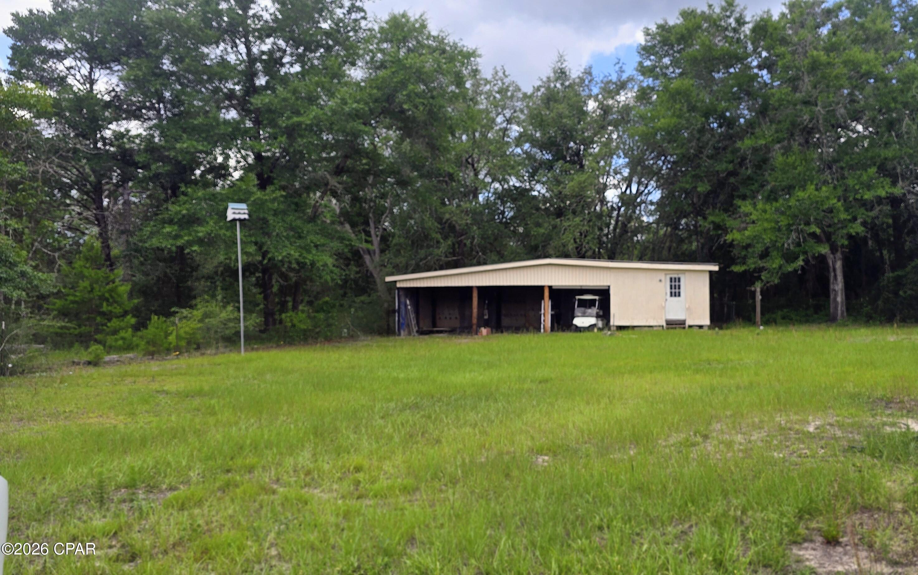 main property photo 11