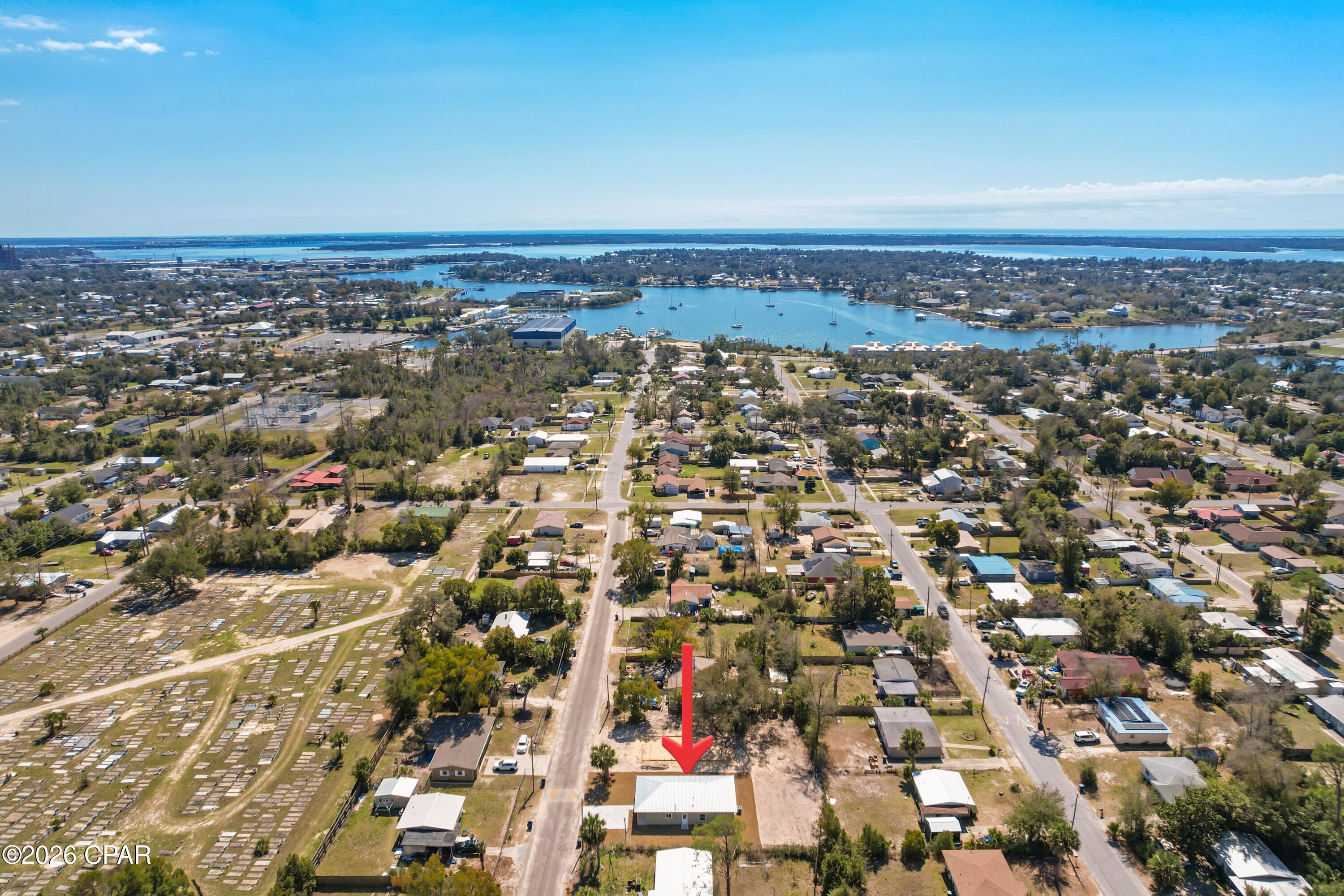 main property photo 28
