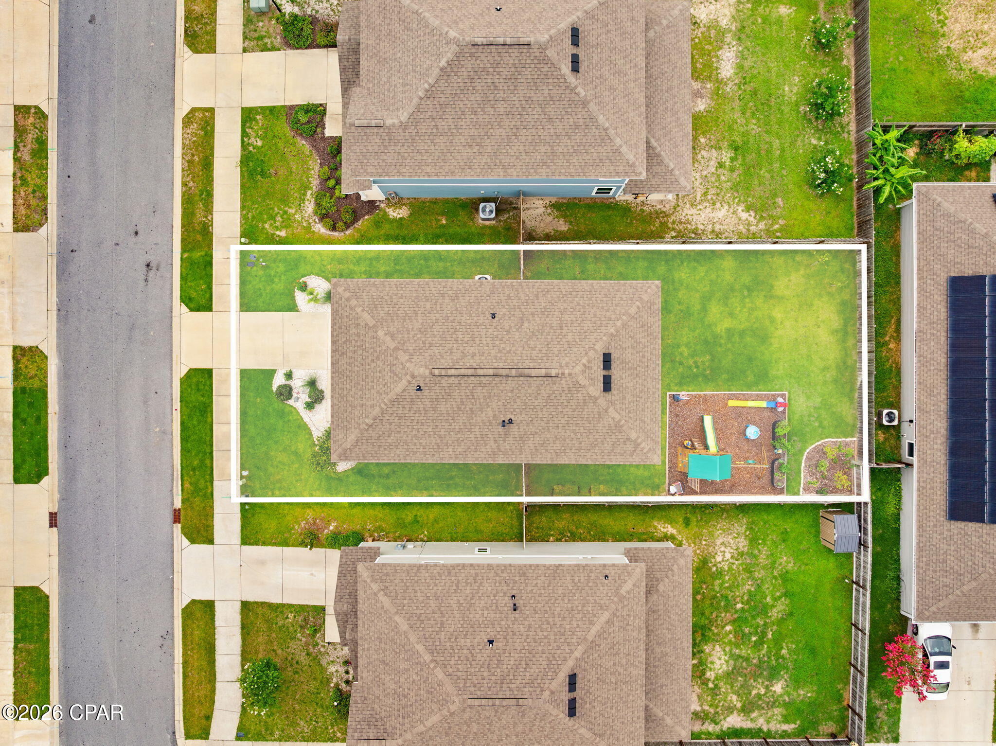 main property photo 40