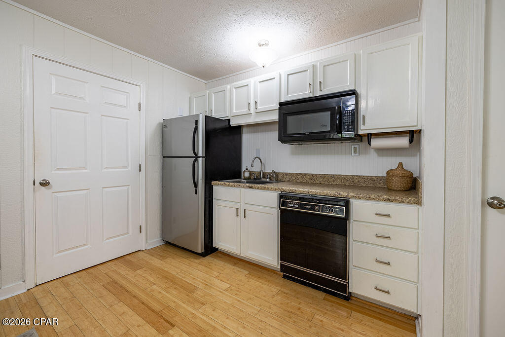 main property photo 77