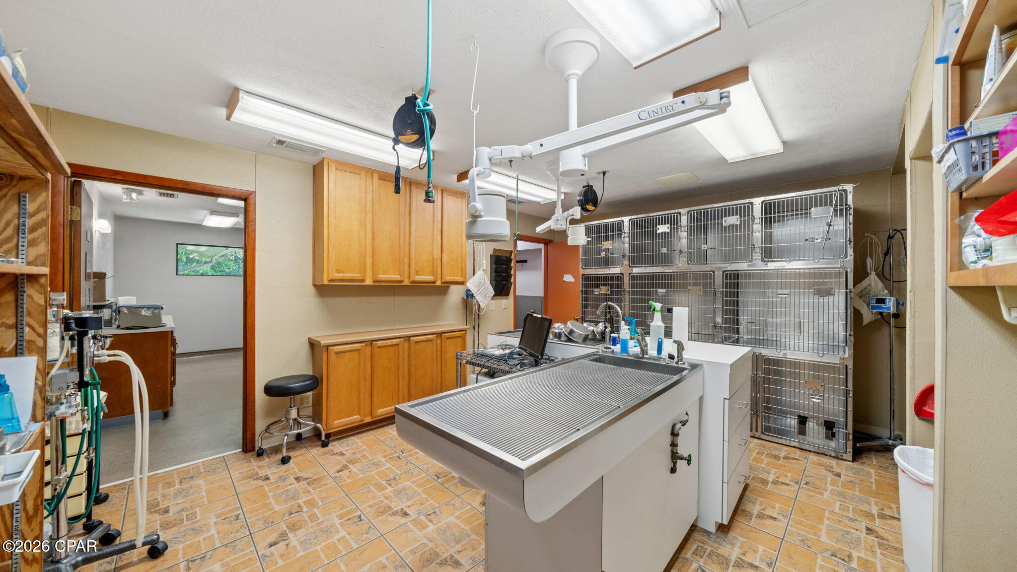 main property photo 25