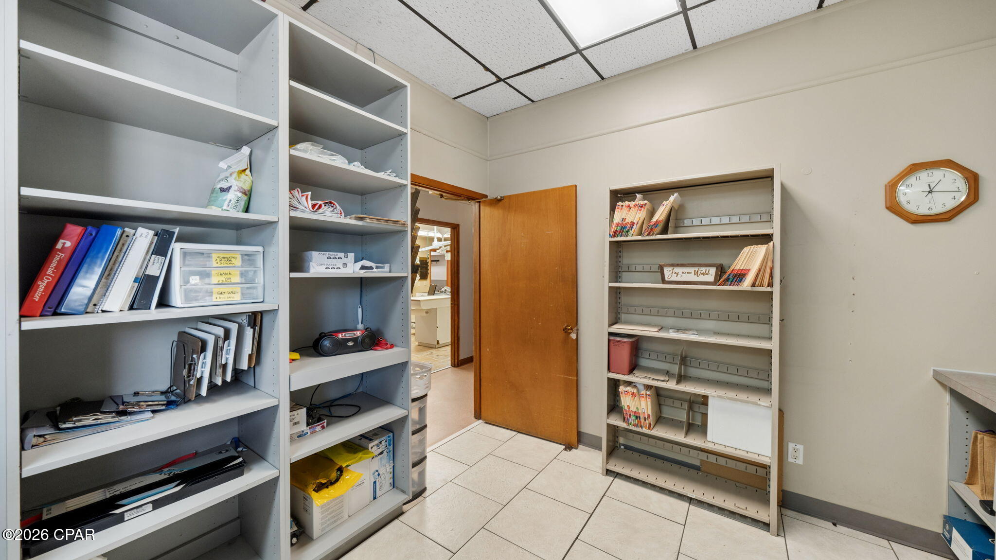 main property photo 28