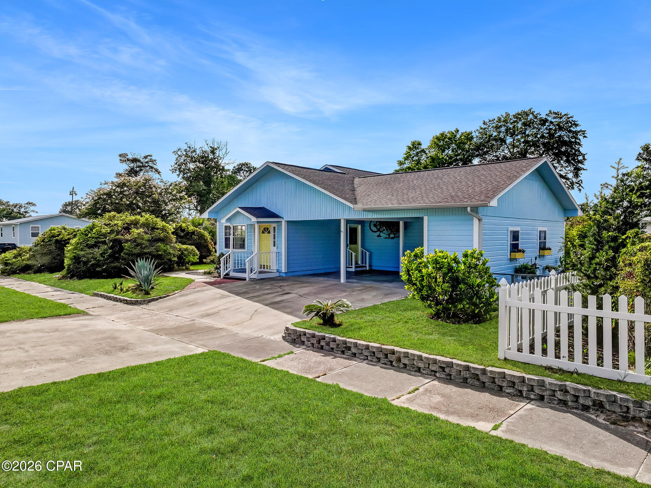 main property photo 29