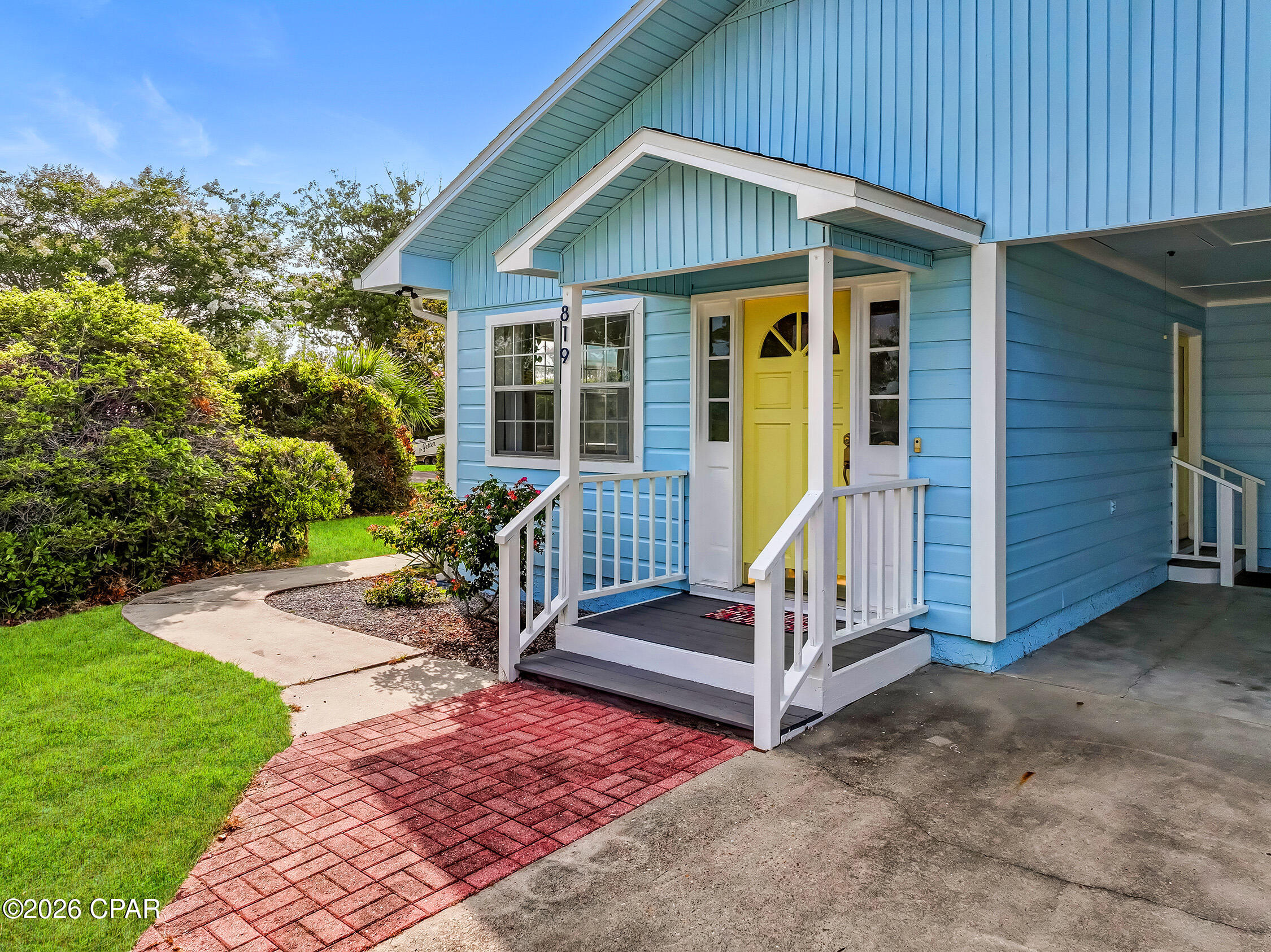 main property photo 30