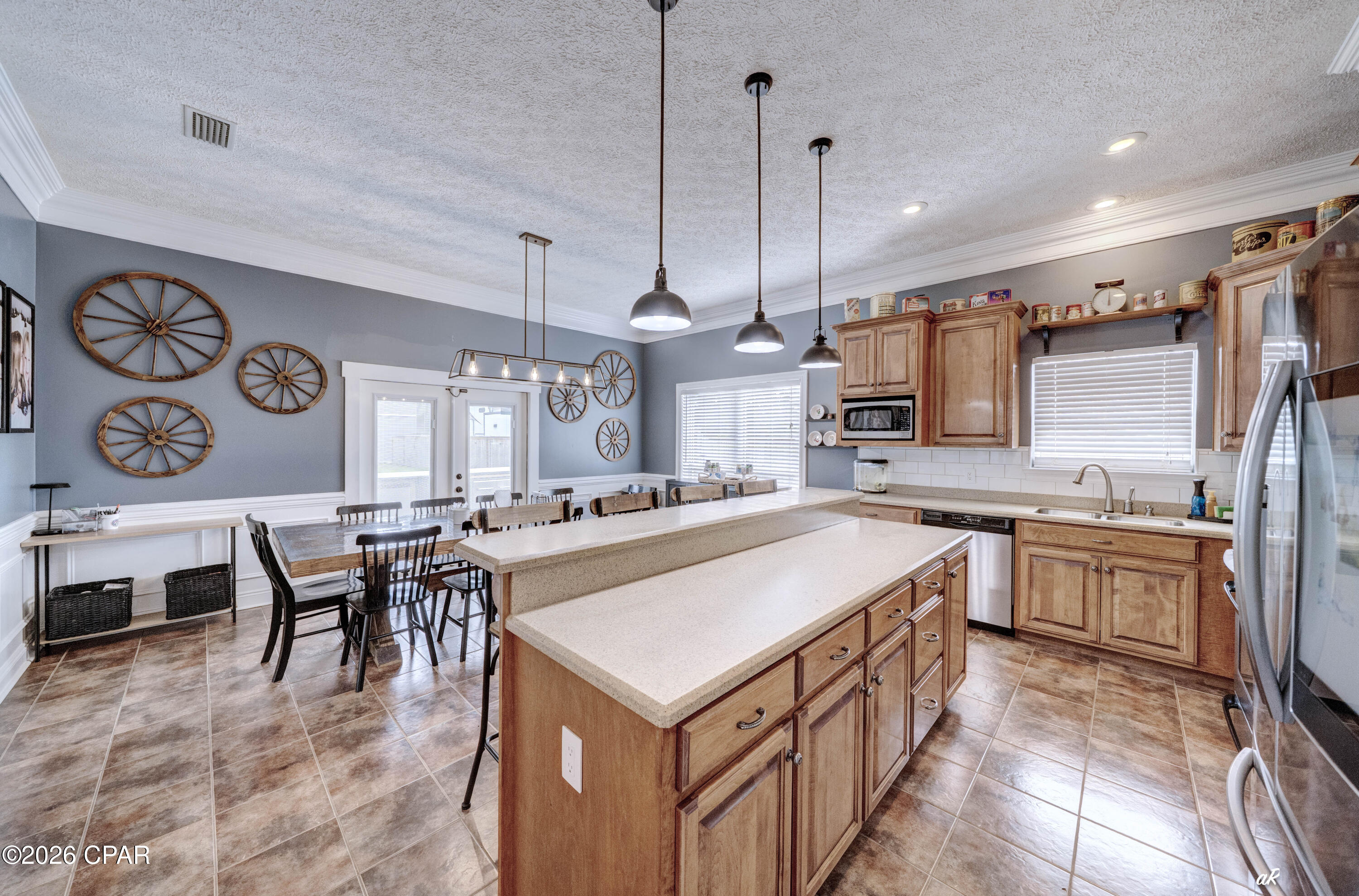 main property photo 16