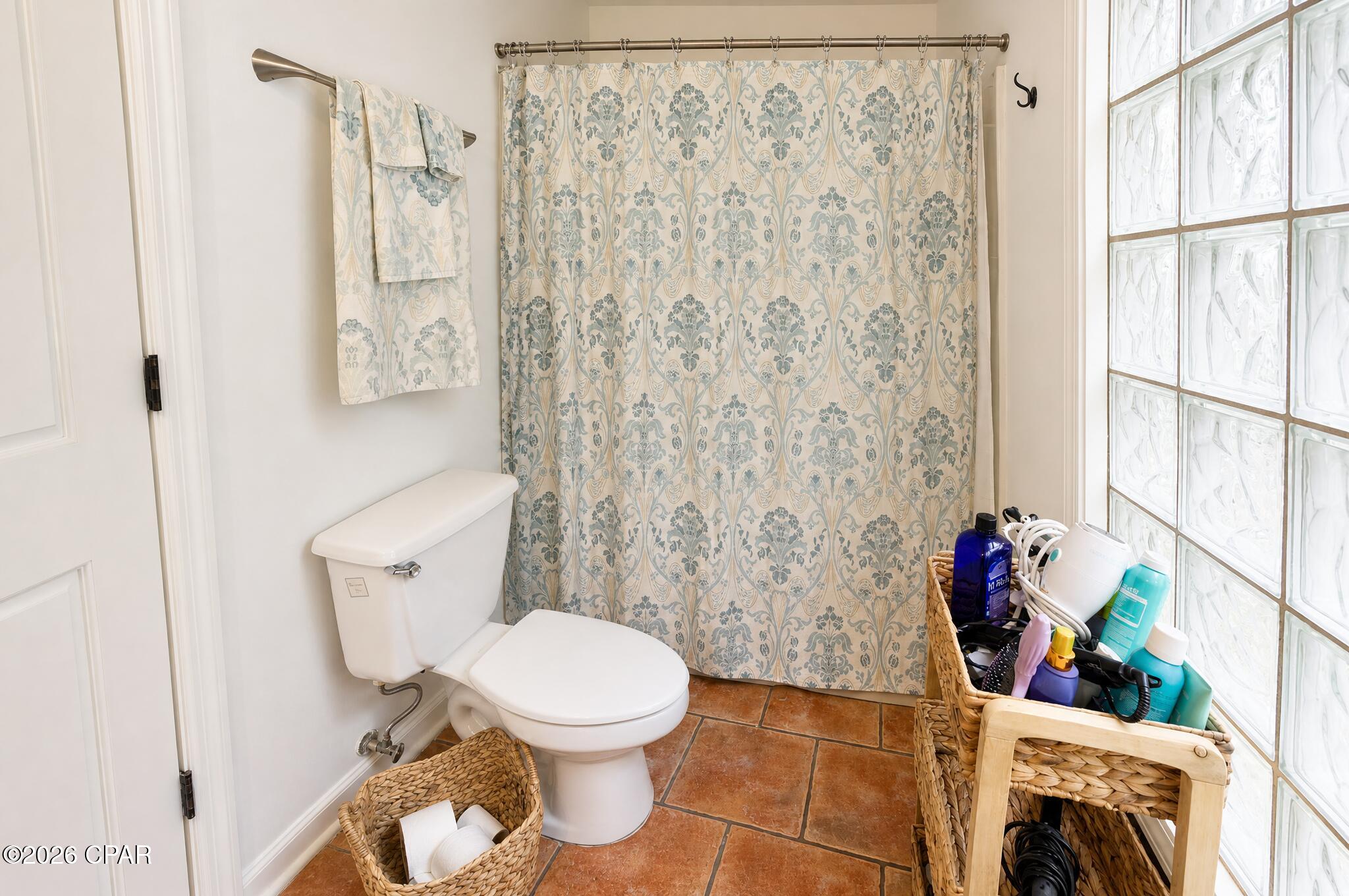 main property photo 17