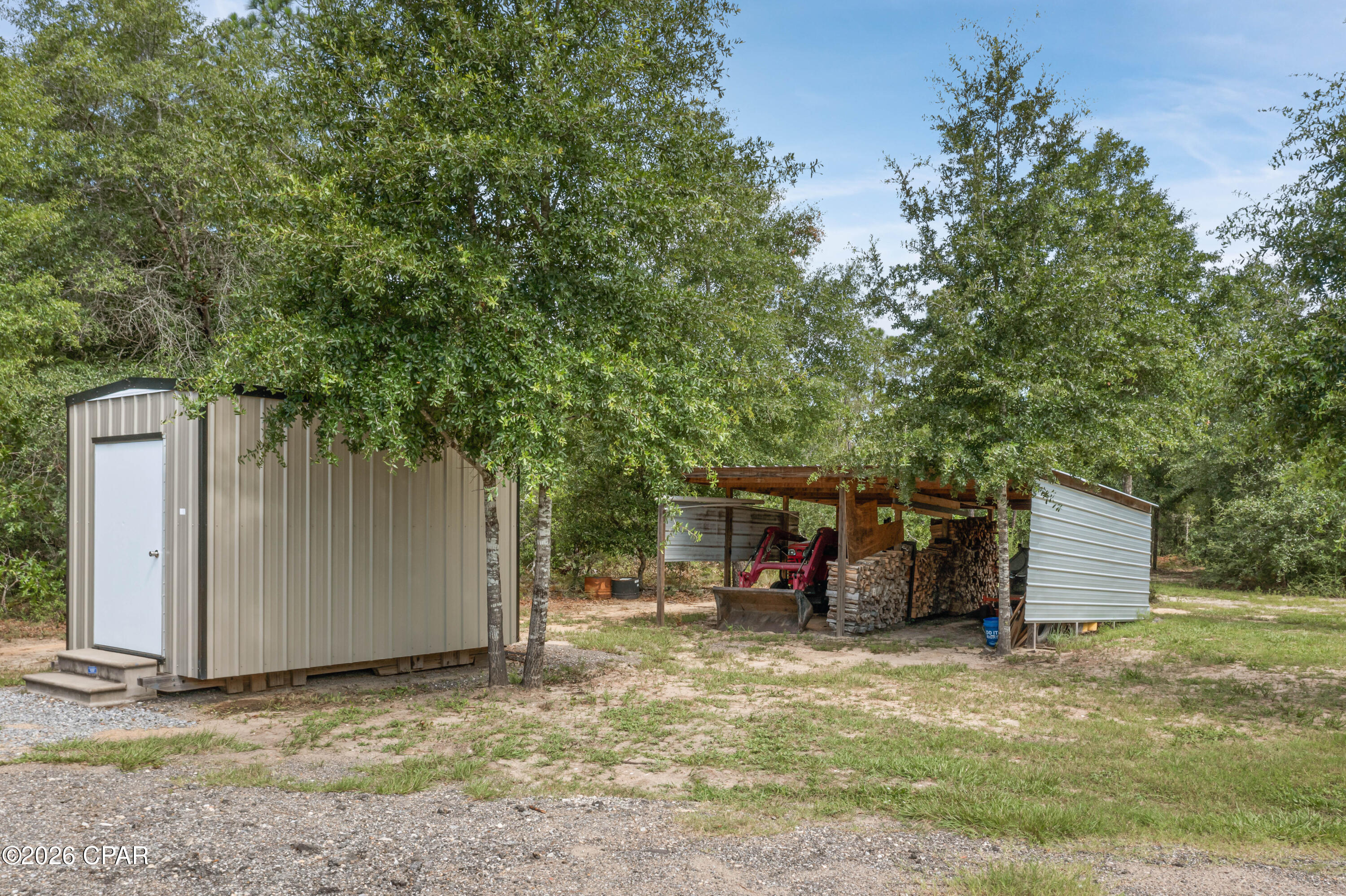 main property photo 34