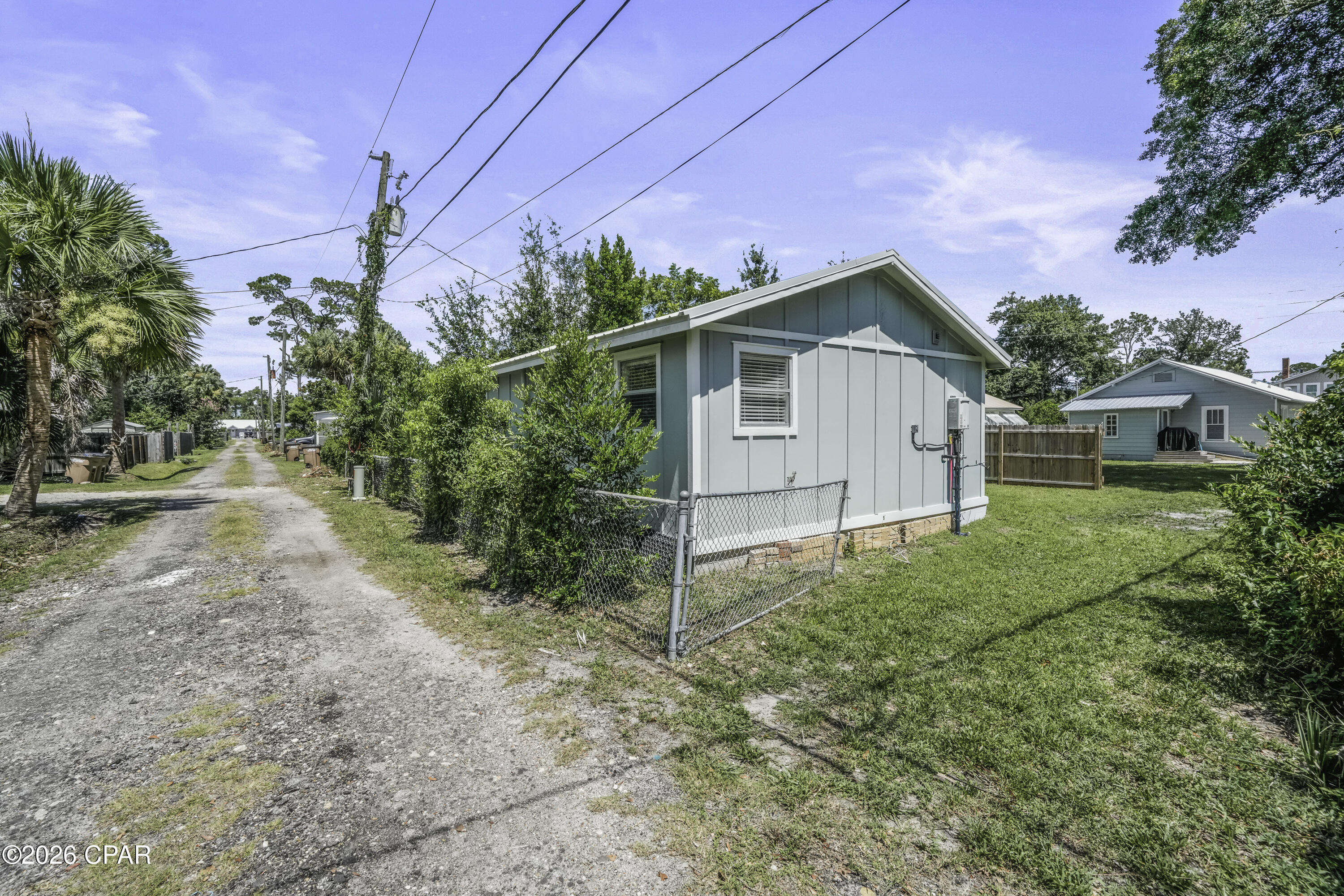main property photo 32