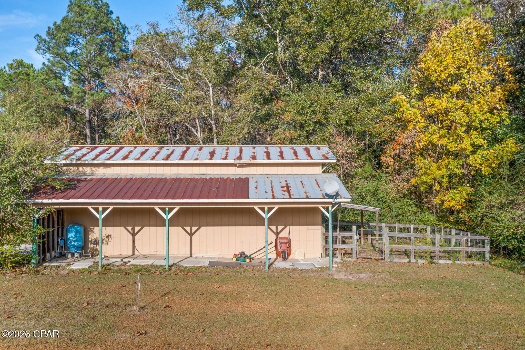 main property photo 20